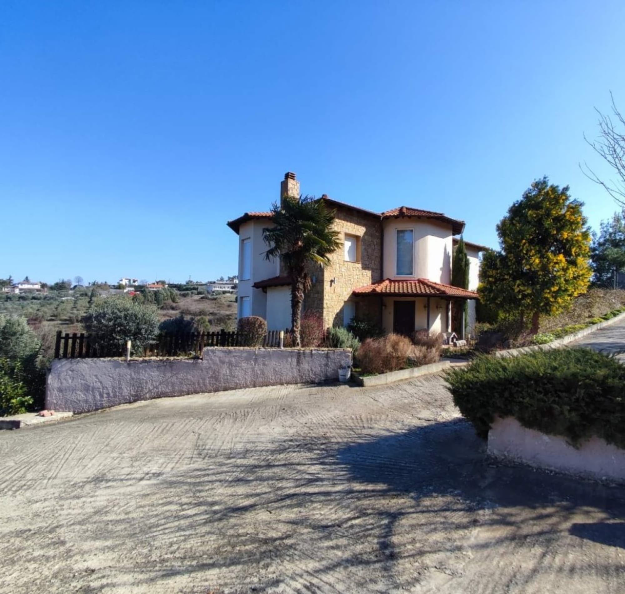 380 m² Four-Bedroom Villa for Sale in Trilofo, Trilofo – photo 16 of 27
