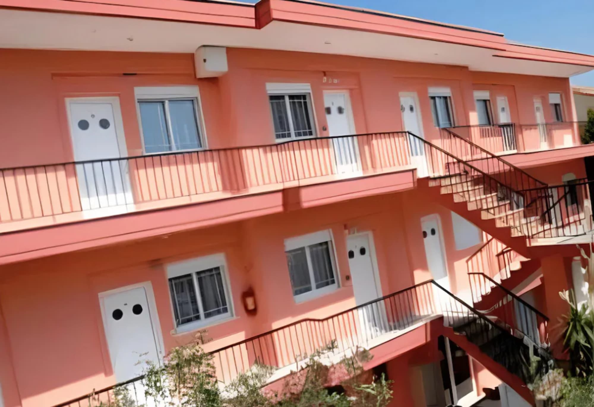600 m² Hotel with 16 Rooms for Sale in Kallithea, Halkidiki, Kallithea – photo 28 of 30