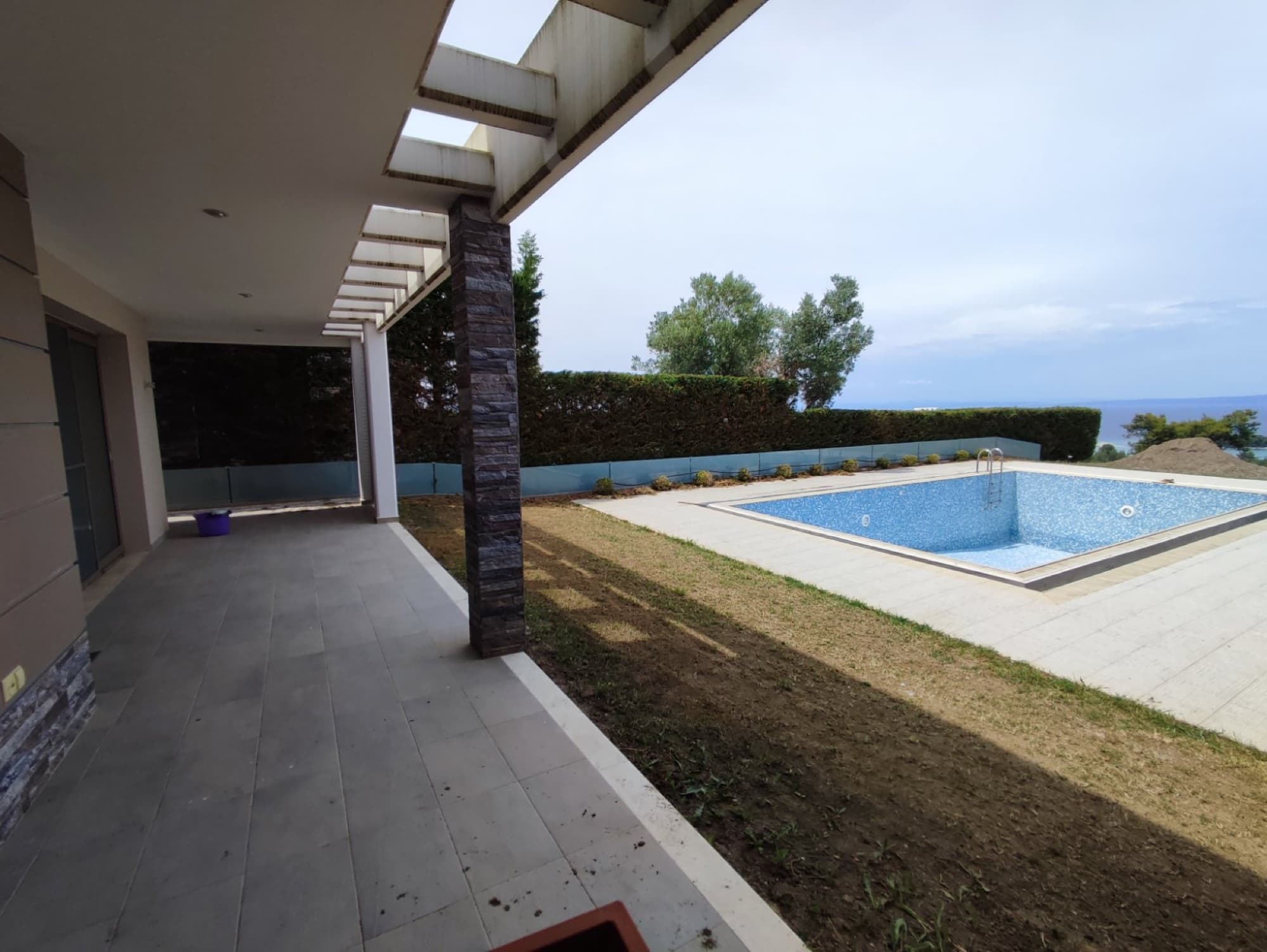 Five-Bedroom Maisonette for Sale in Pefkochori, Halkidiki, Pefkochori – photo 7 of 42
