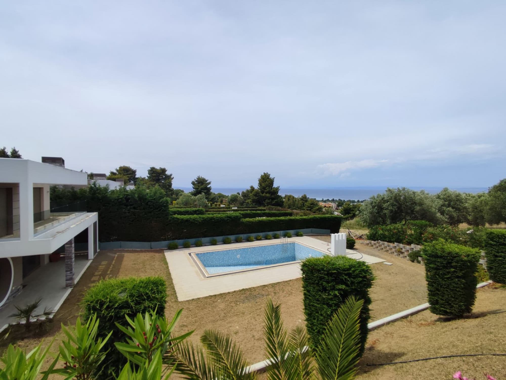 Five-Bedroom Maisonette for Sale in Pefkochori, Halkidiki, Pefkochori – photo 15 of 42