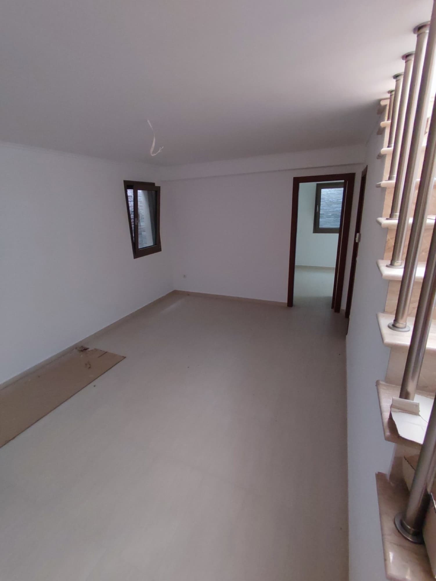 Five-Bedroom Maisonette for Sale in Pefkochori, Halkidiki, Pefkochori – photo 31 of 42