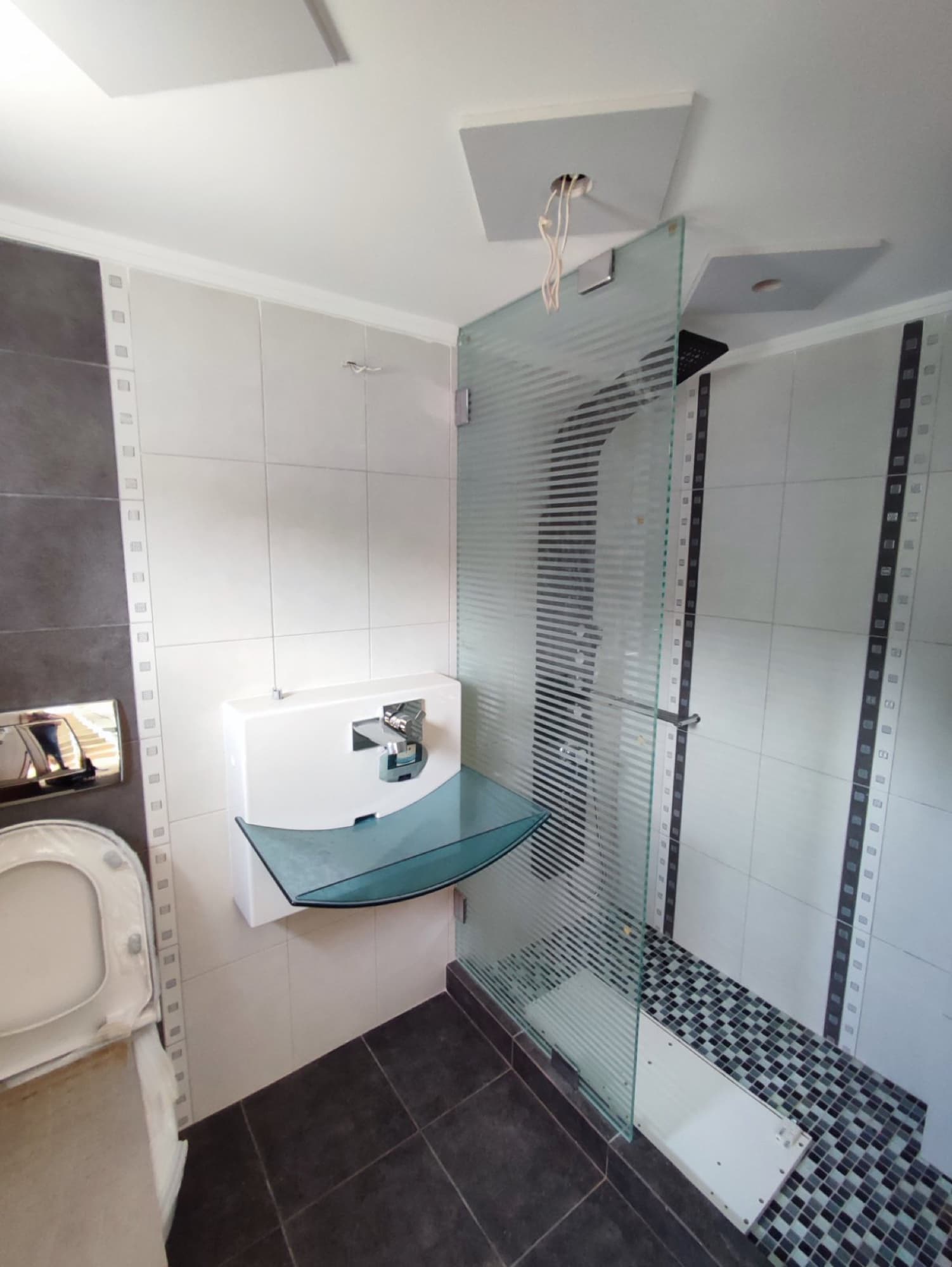 Five-Bedroom Maisonette for Sale in Pefkochori, Halkidiki, Pefkochori – photo 34 of 42