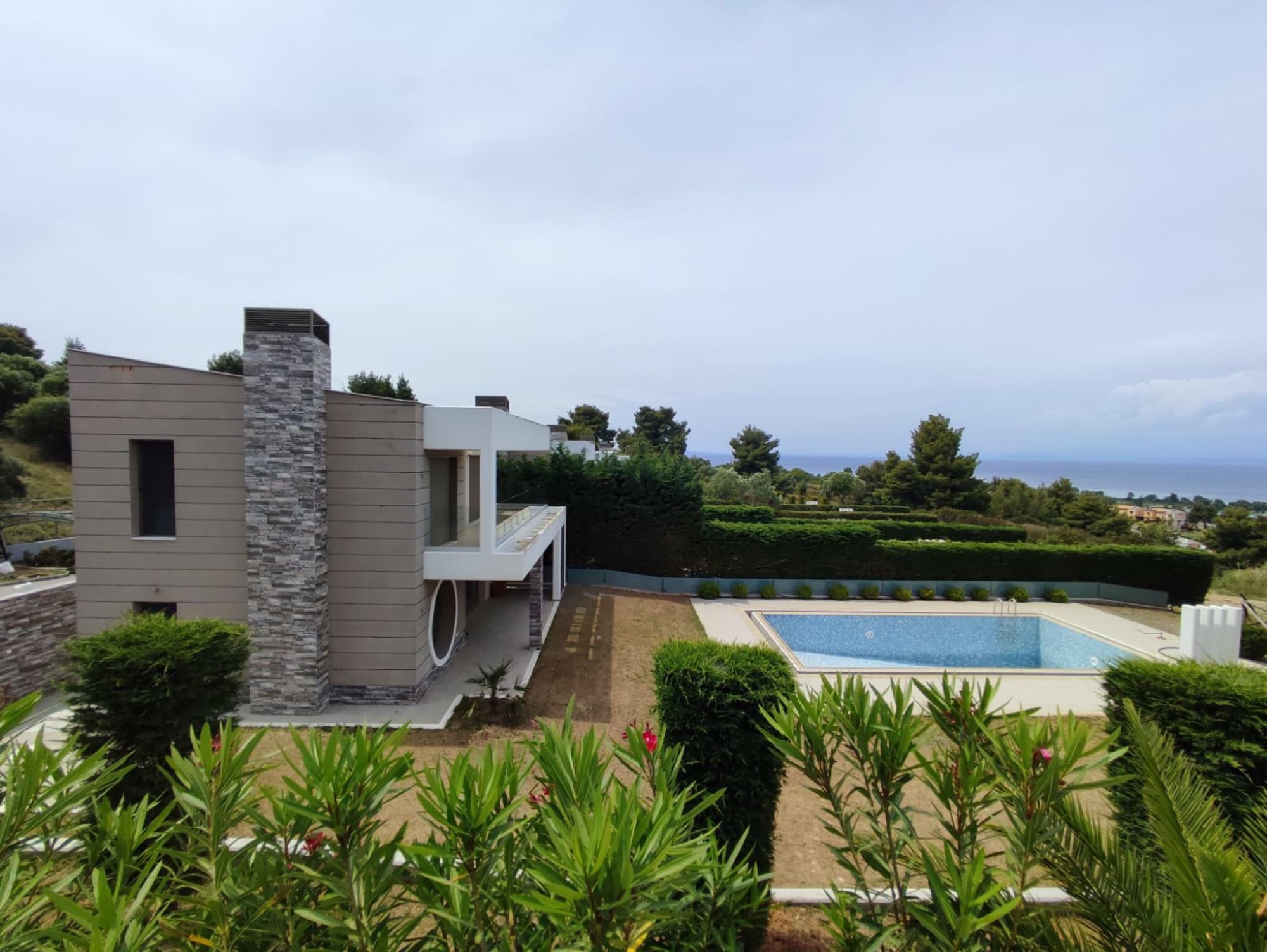 Five-Bedroom Maisonette for Sale in Pefkochori, Halkidiki, Pefkochori – photo 37 of 42