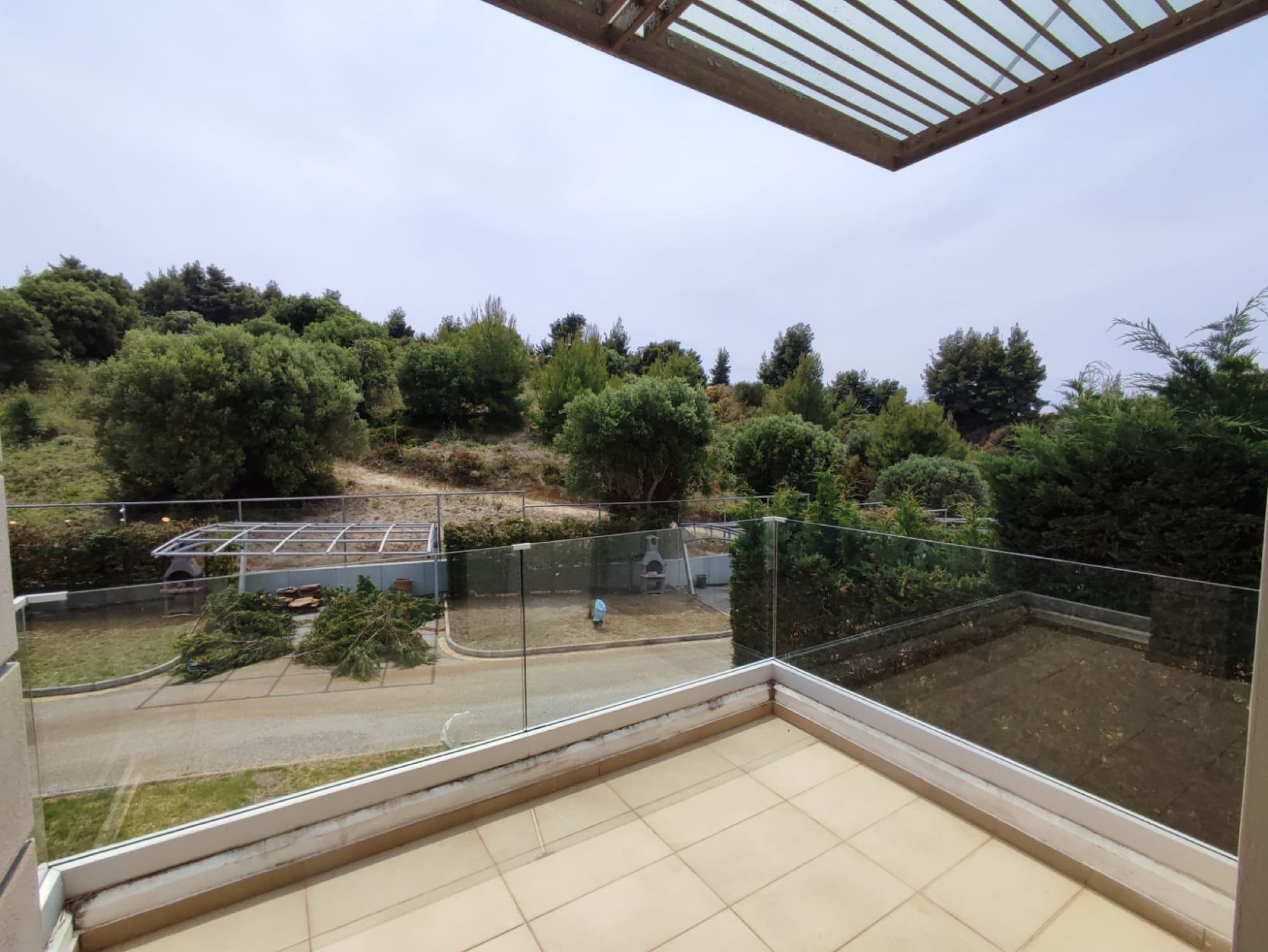 Five-Bedroom Maisonette for Sale in Pefkochori, Halkidiki, Pefkochori – photo 38 of 42