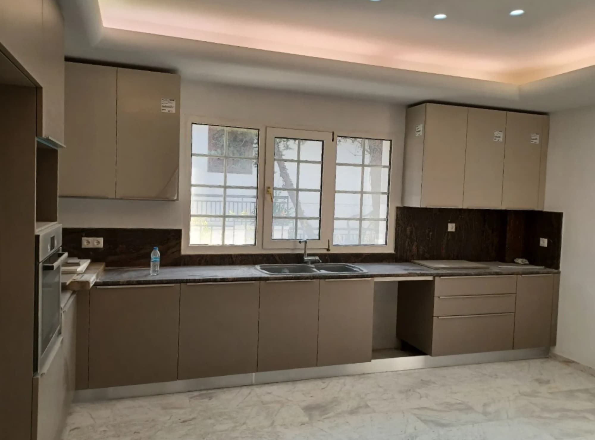 584 m² Five-Bedroom Villa for Sale in Oreokastro, Thessaloniki, Oraiokastro – photo 8 of 23