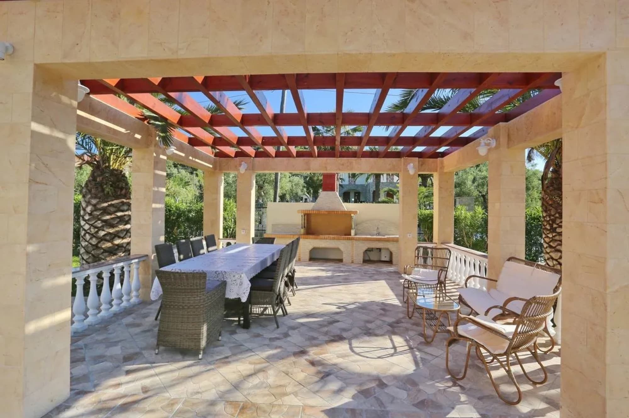 350 m² Five-Bedroom Villa for Sale in Chaniotis, Halkidiki, Chaniotis – photo 5 of 26
