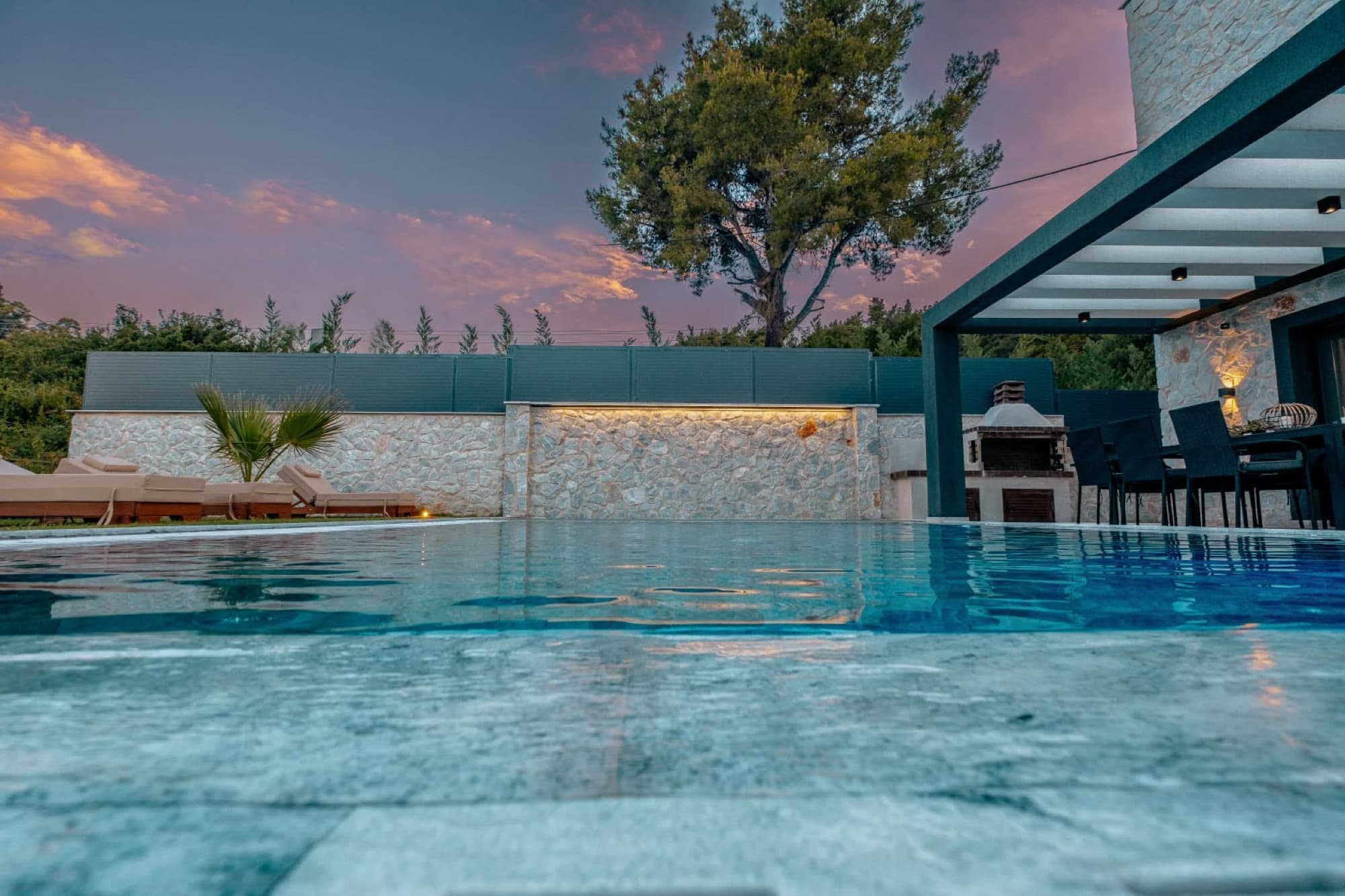 280 m² Five-Bedroom Villa for Sale in Polichrono, Halkidiki, Polychrono – photo 4 of 29