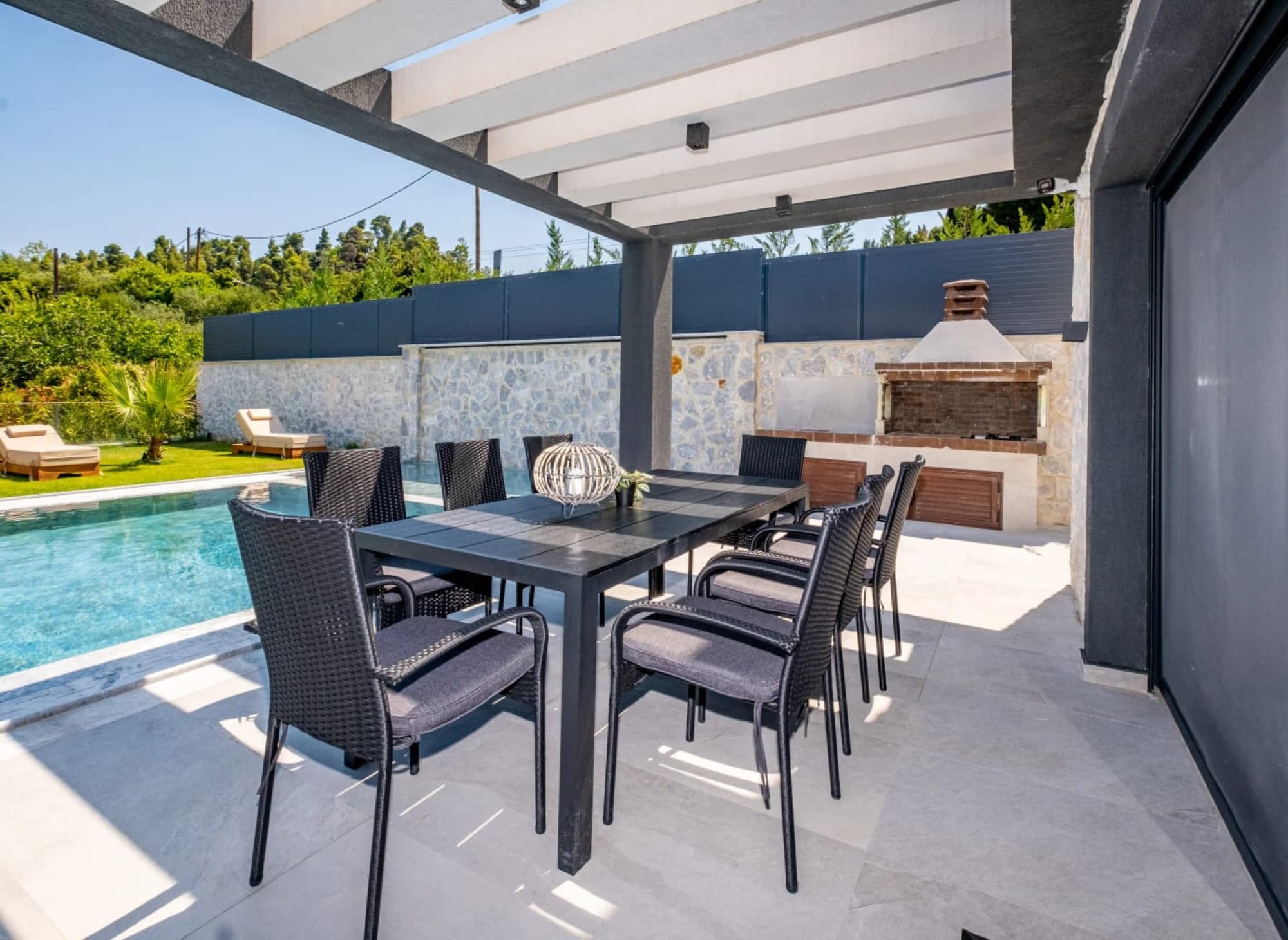 280 m² Five-Bedroom Villa for Sale in Polichrono, Halkidiki, Polychrono – photo 10 of 29