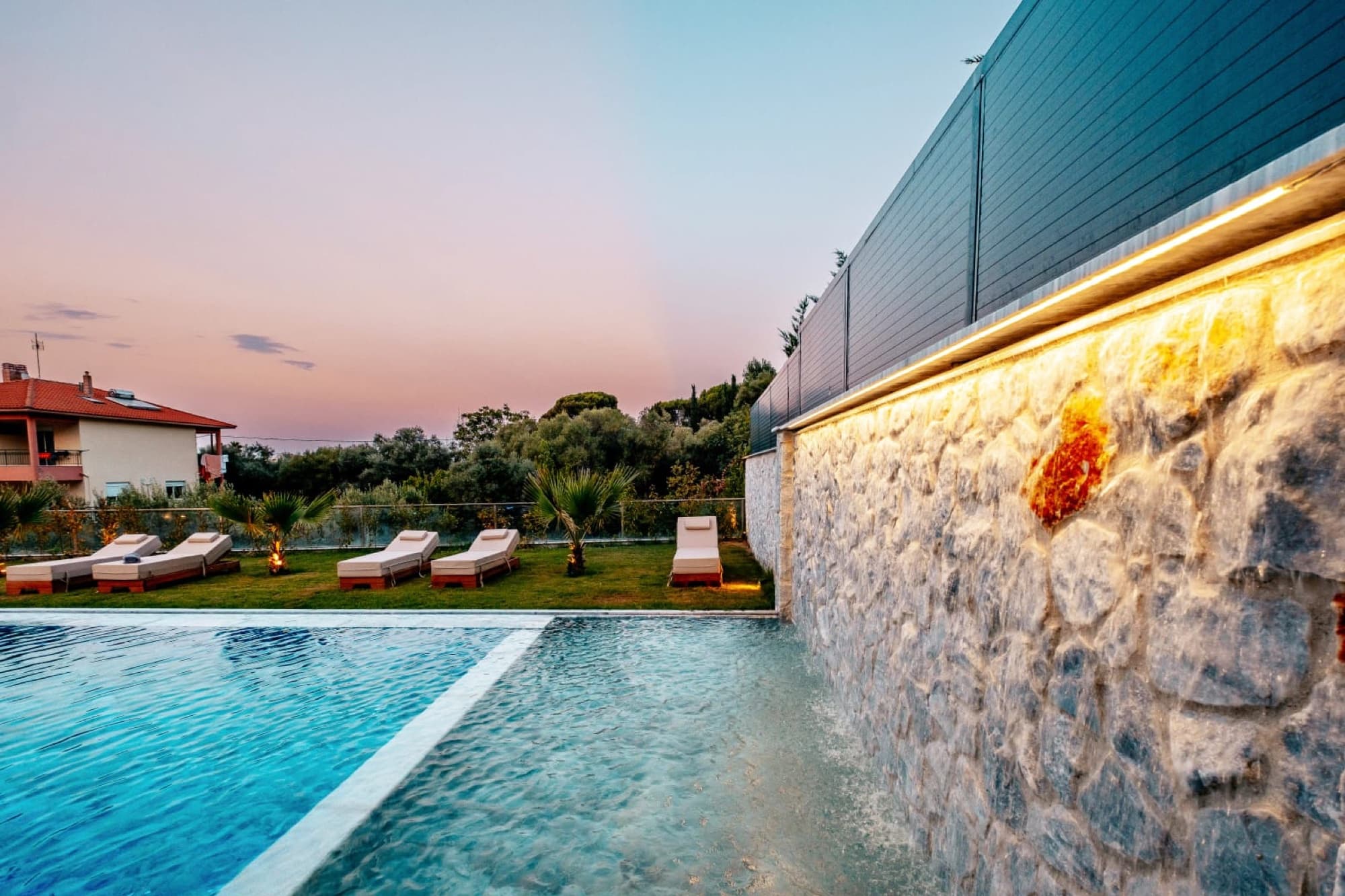 280 m² Five-Bedroom Villa for Sale in Polichrono, Halkidiki, Polychrono – photo 13 of 29