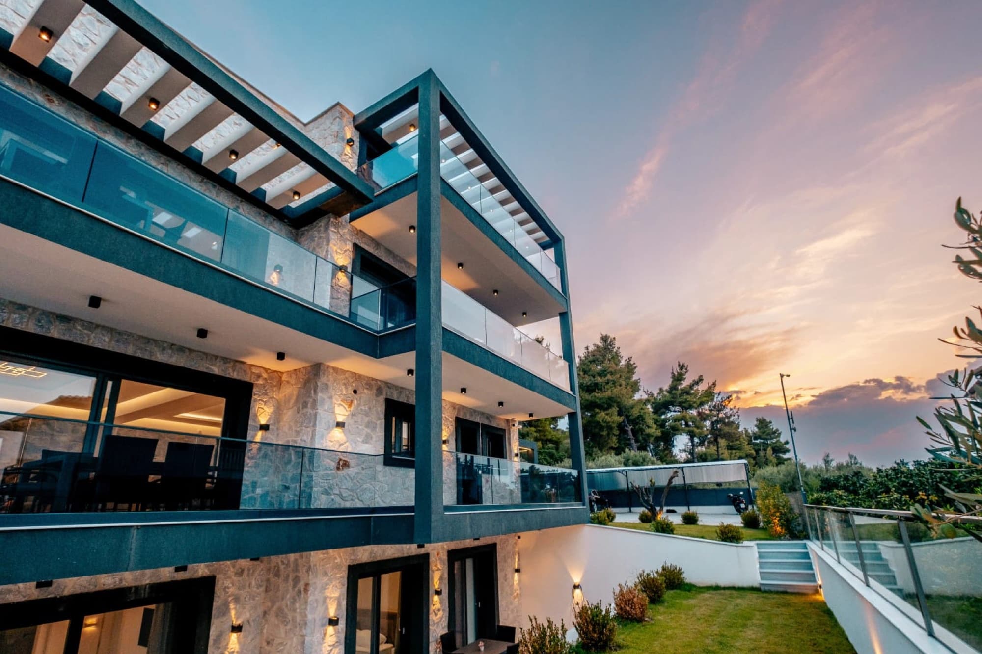 280 m² Five-Bedroom Villa for Sale in Polichrono, Halkidiki, Polychrono – photo 14 of 29