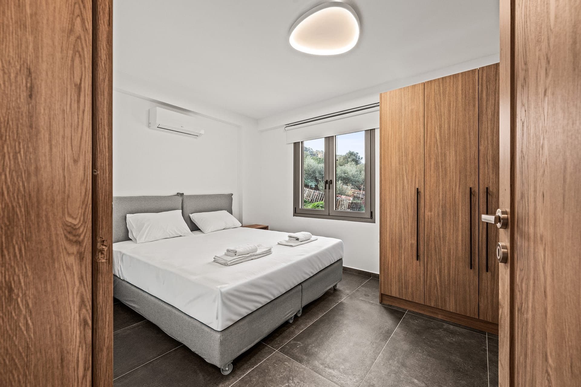 Grand Villa - 6BD Luxury Villa in Agriana, Hersonissos – photo 46 of 72