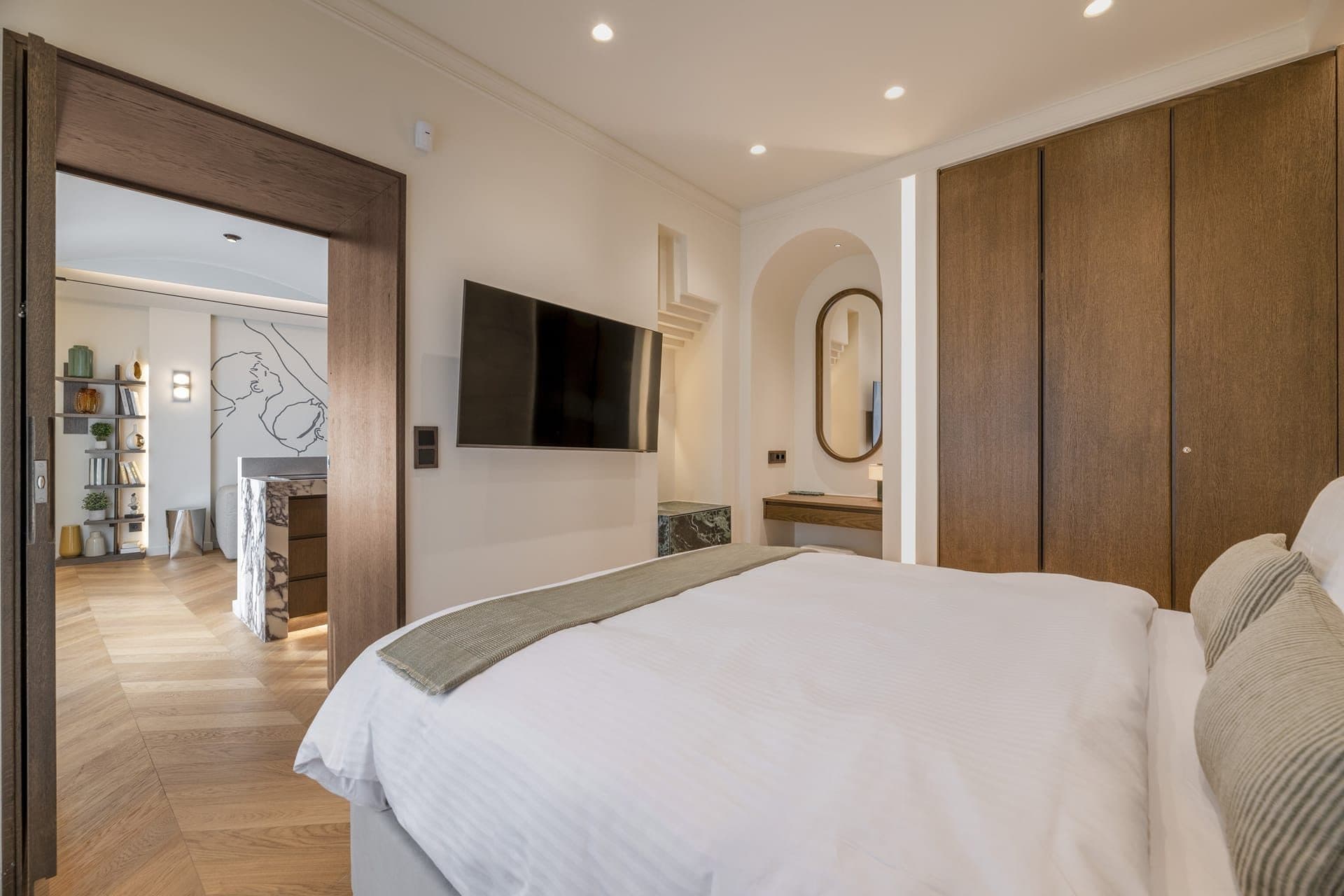 Acropolis Luxury Penthouse with Private Jacuzzi, Athina – photo 13 of 32
