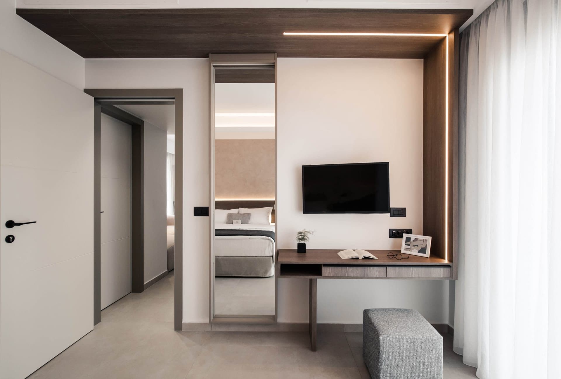Superior Suite with City & Mountain View, Chania – photo 4 of 18