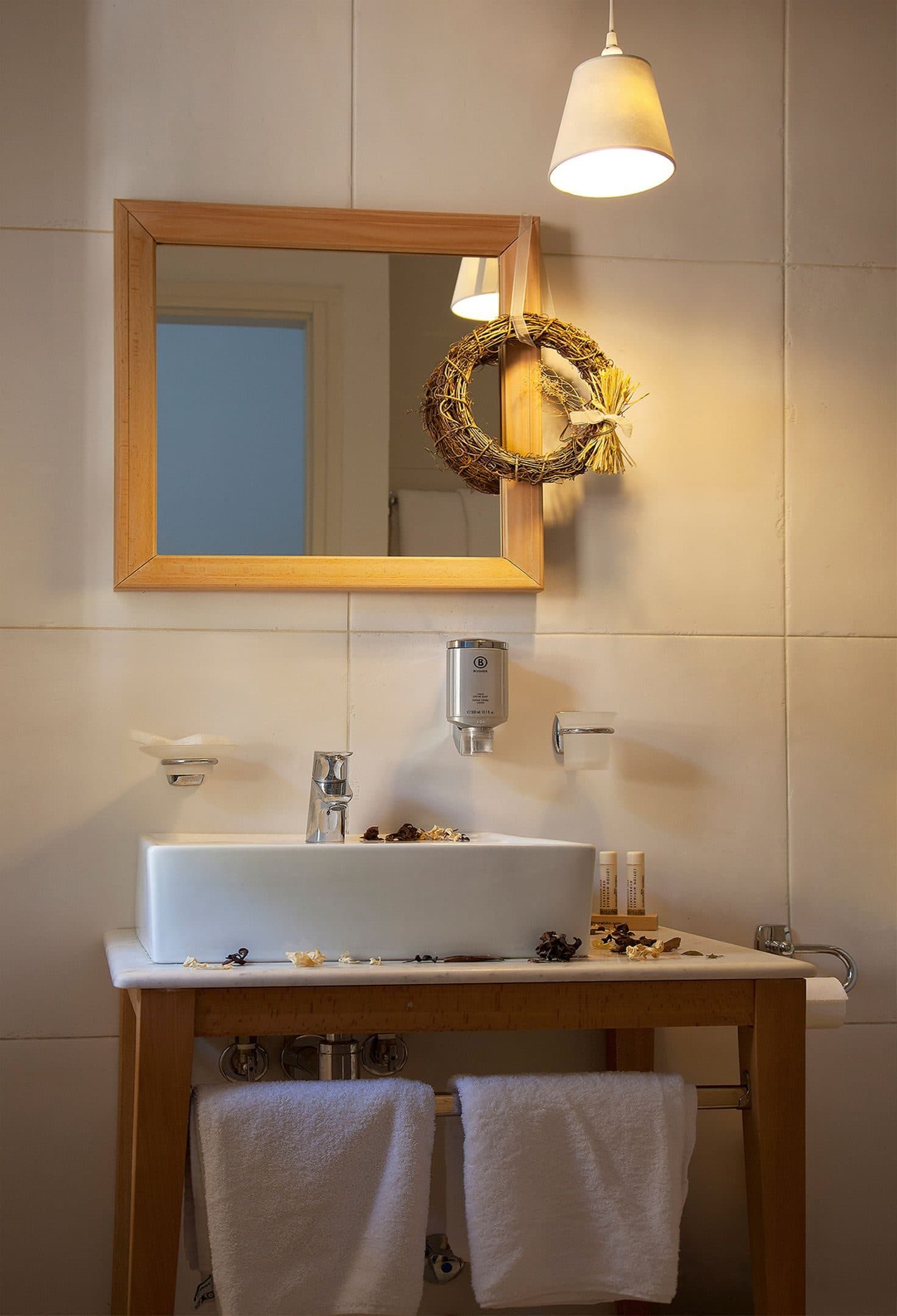 Standard Junior Suite with Private Garden, Afytos – photo 2 of 3