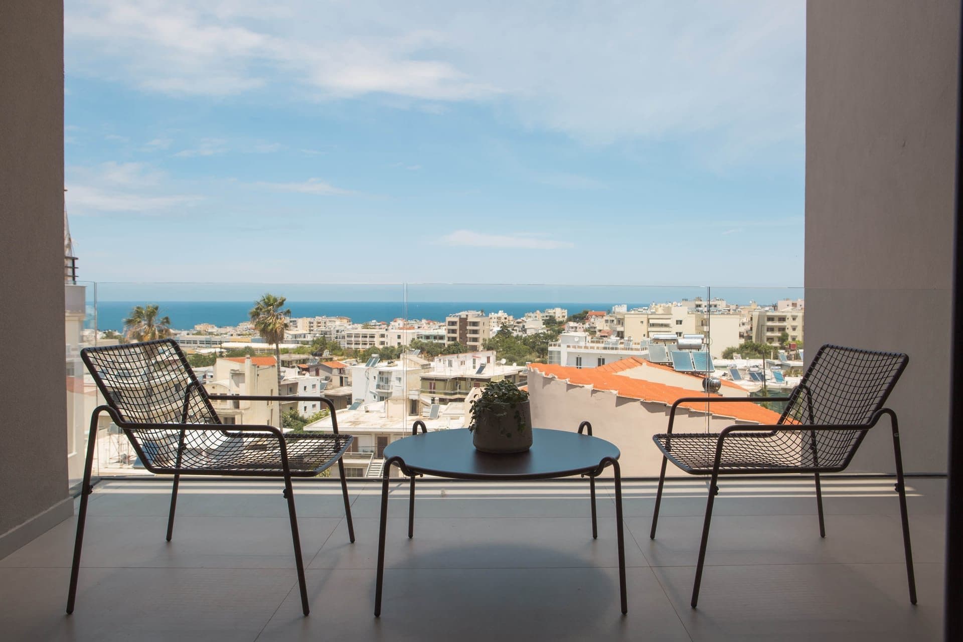 Master Suite with Indoor Jetted Tub and Panoramic View, Chania – photo 15 of 18
