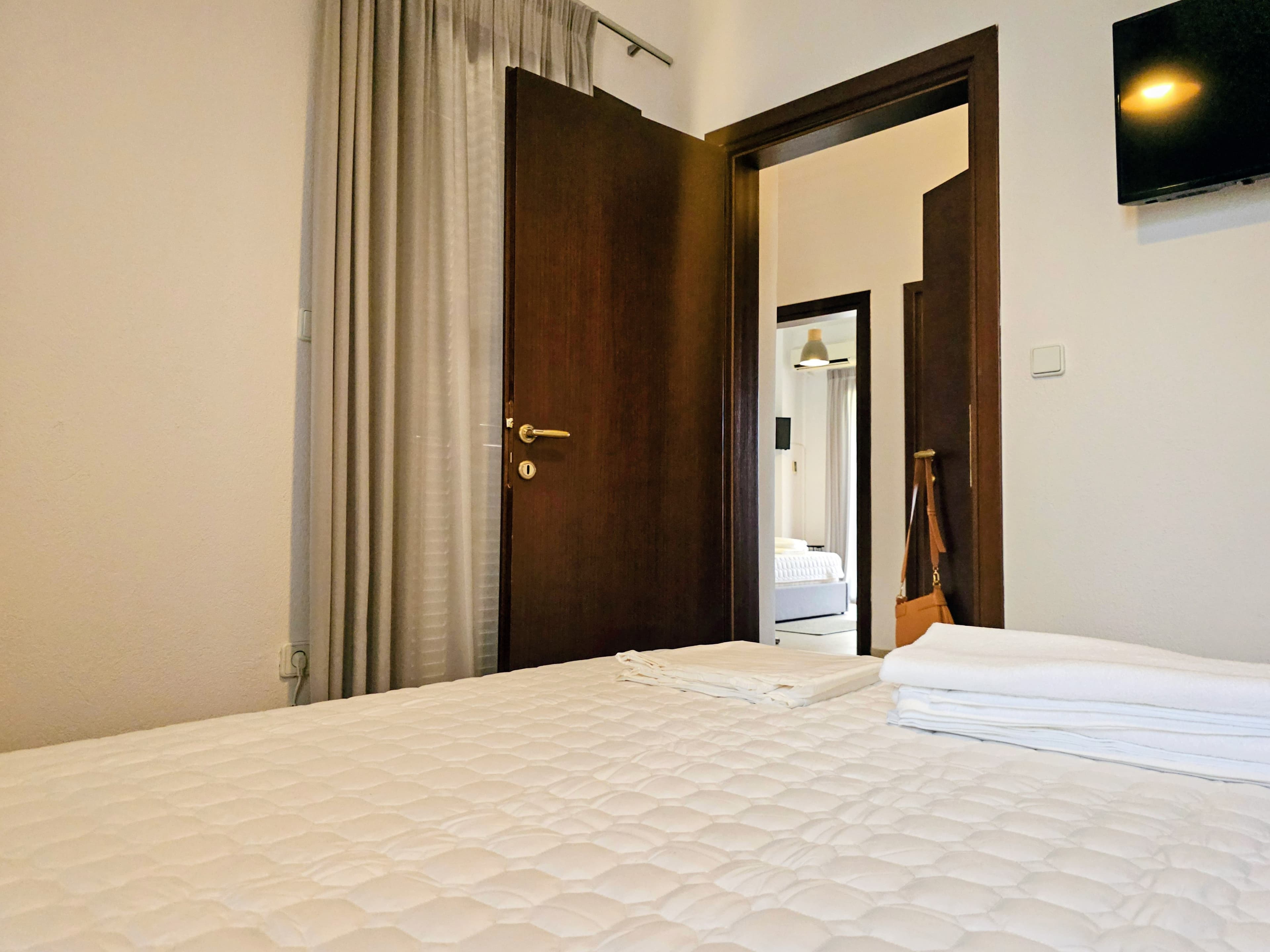 3 Bedroom Villa with Shared Pool, Garden and Private Parking near the Beach, Pefkohori – photo 10 of 68