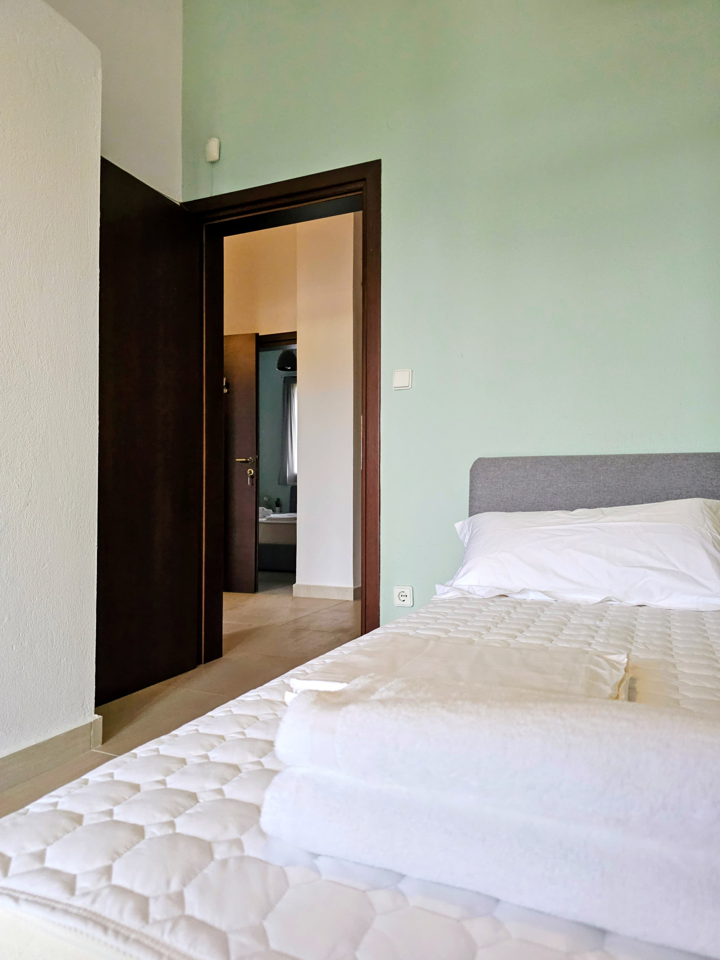 3 Bedroom Villa with Shared Pool, Garden and Private Parking near the Beach, Pefkohori – photo 20 of 68
