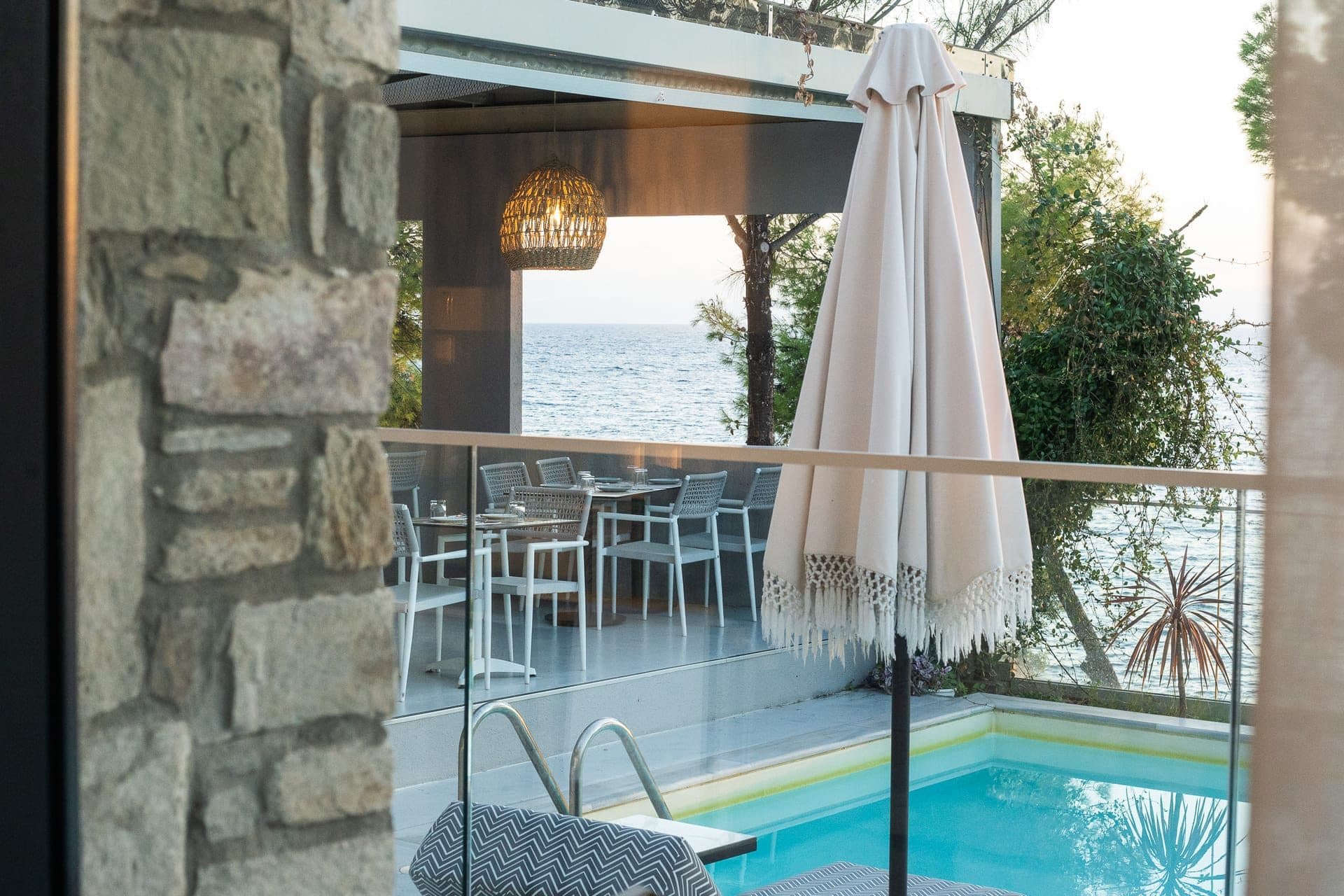 Junior Suite Ground Floor with Pool and Sea View, Elia Nikitis – photo 22 of 37