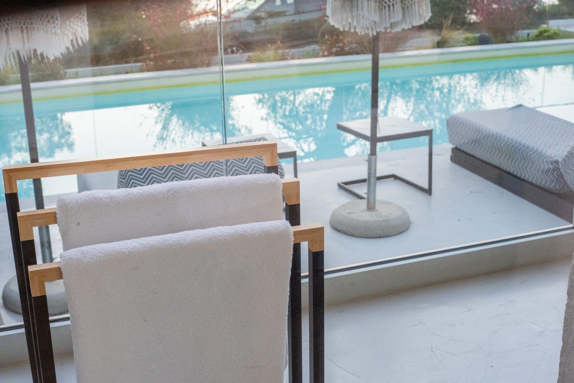 Junior Suite Ground Floor with Pool and Sea View, Elia Nikitis – photo 31 of 37
