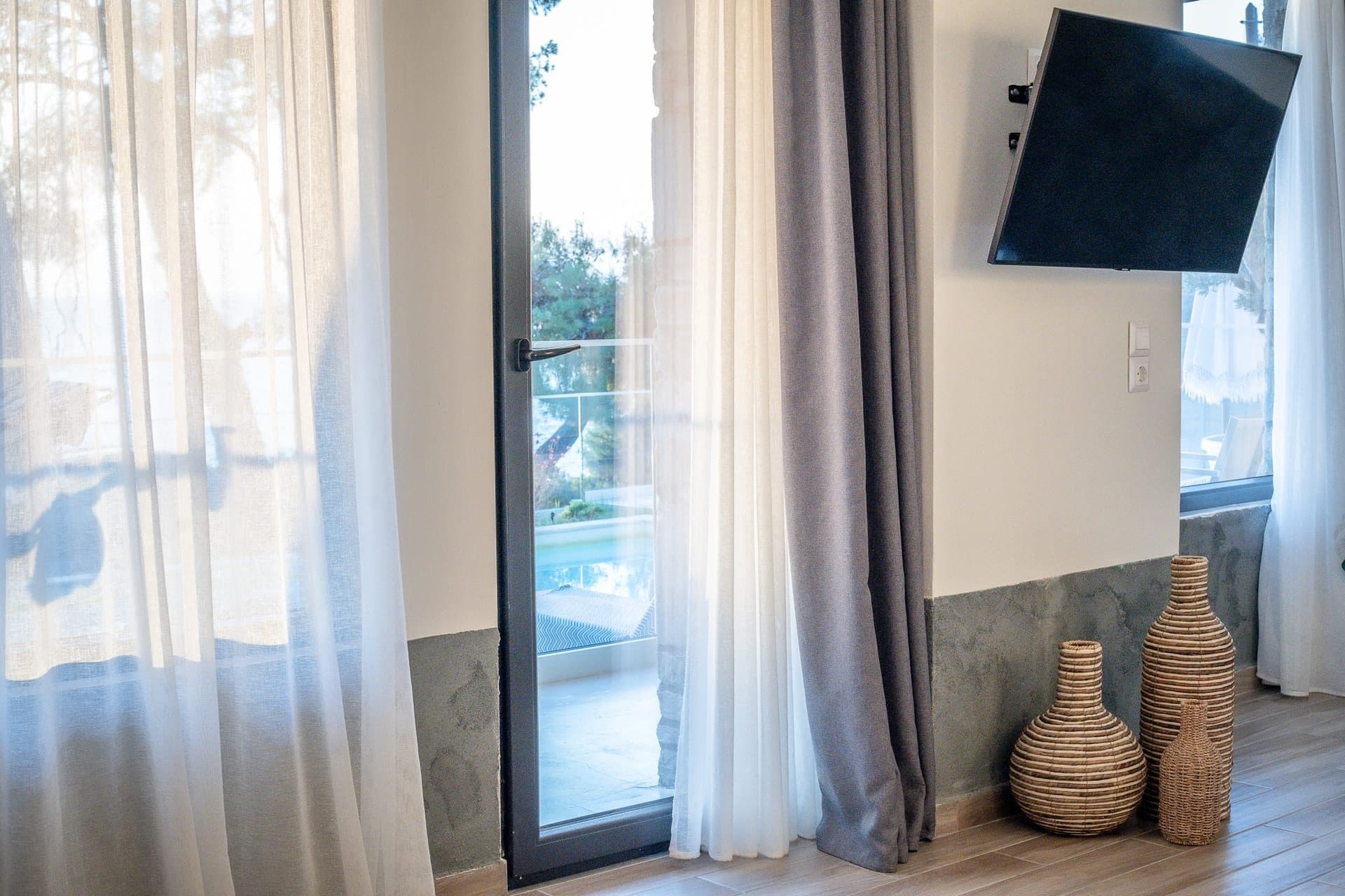 Junior Suite Ground Floor with Pool and Sea View, Elia Nikitis – photo 11 of 37