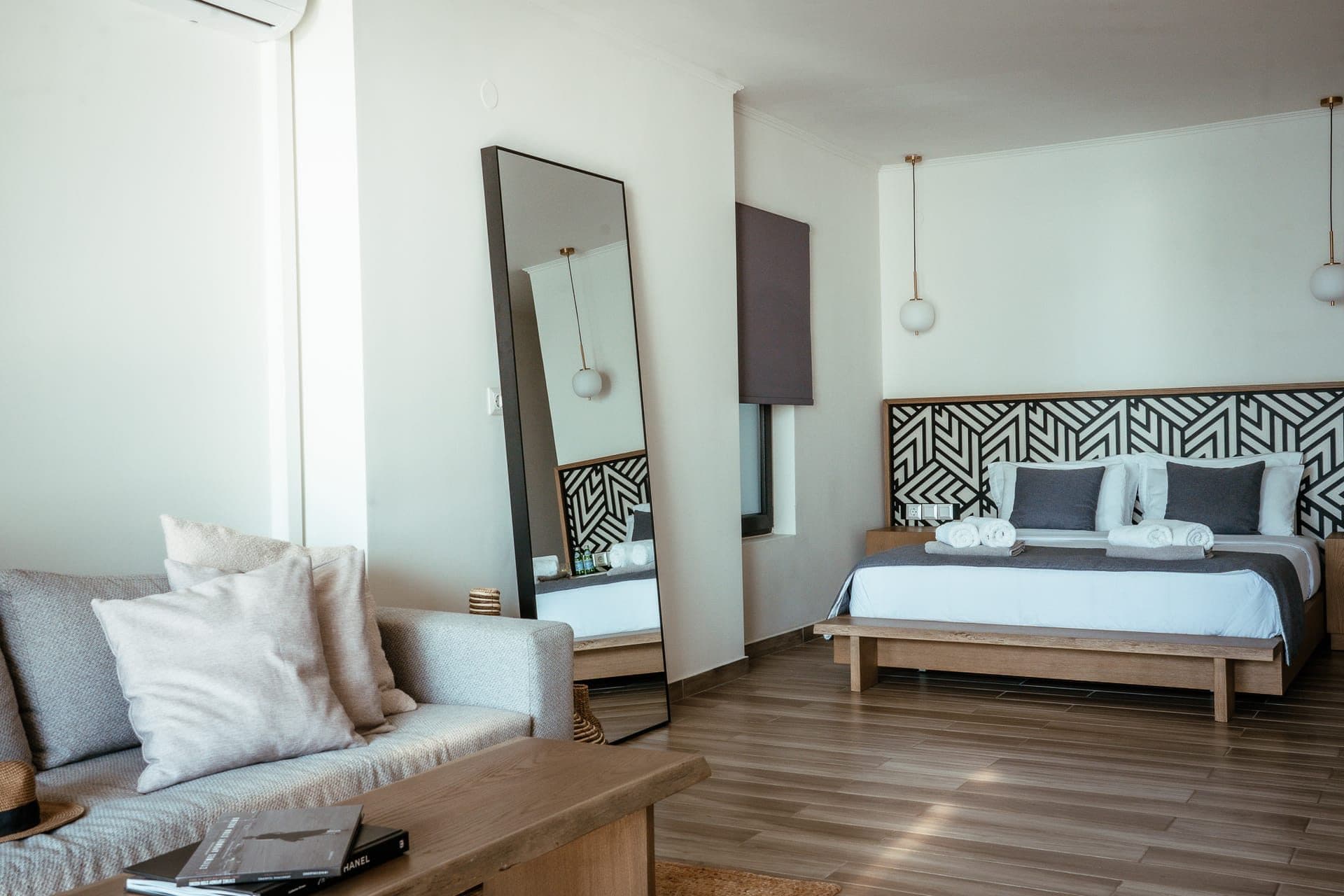 Junior Suite with Sea View, Elia Nikitis – photo 18 of 21
