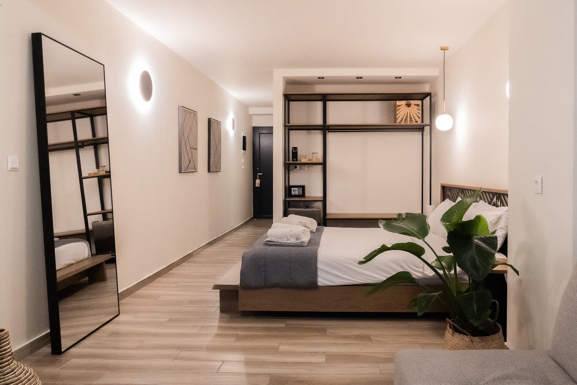 Junior Suite with Sea View, Elia Nikitis – photo 7 of 21