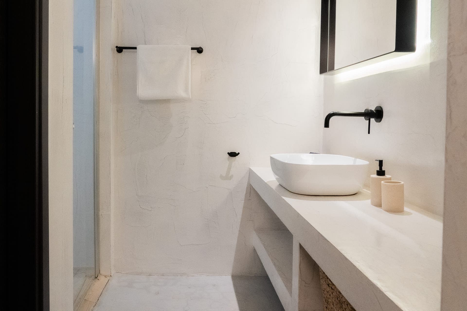 Junior Suite with Sea View, Elia Nikitis – photo 11 of 21