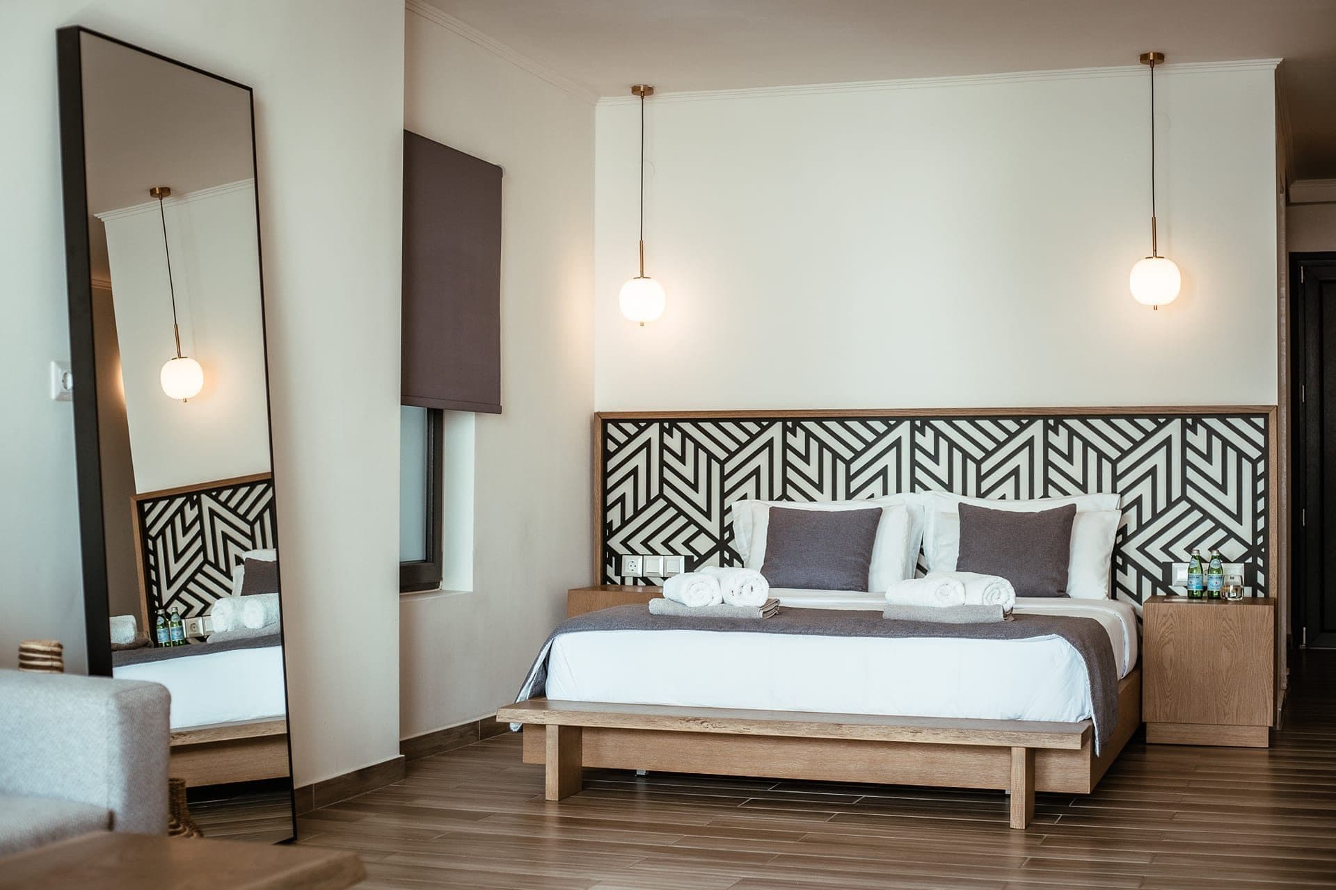 Junior Suite with Sea View and Bathtub, Elia Nikitis – photo 3 of 42