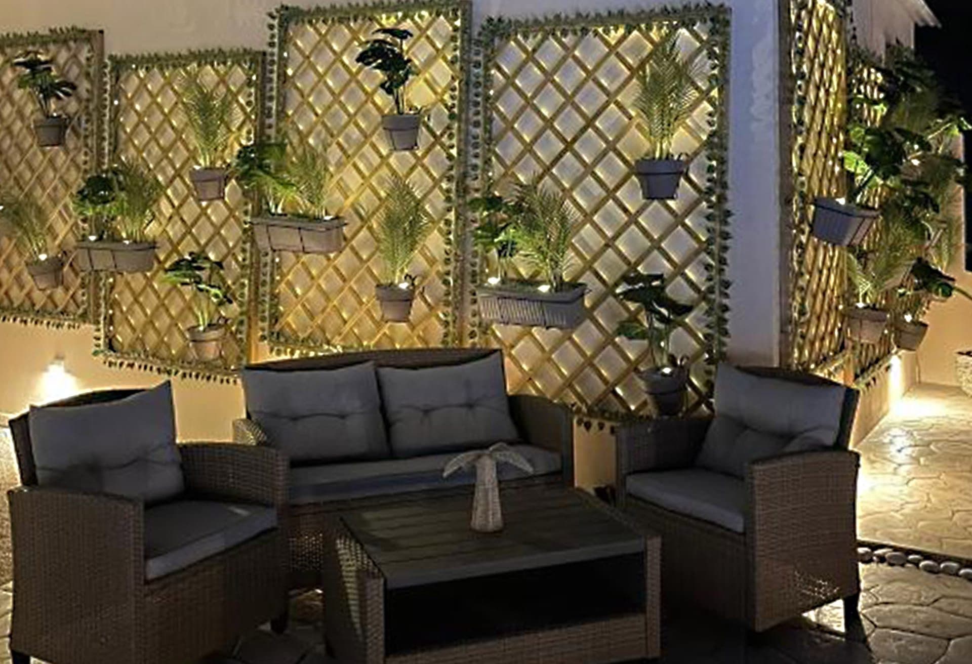 White & Blue Luxury Suite, Ialisos – photo 22 of 32