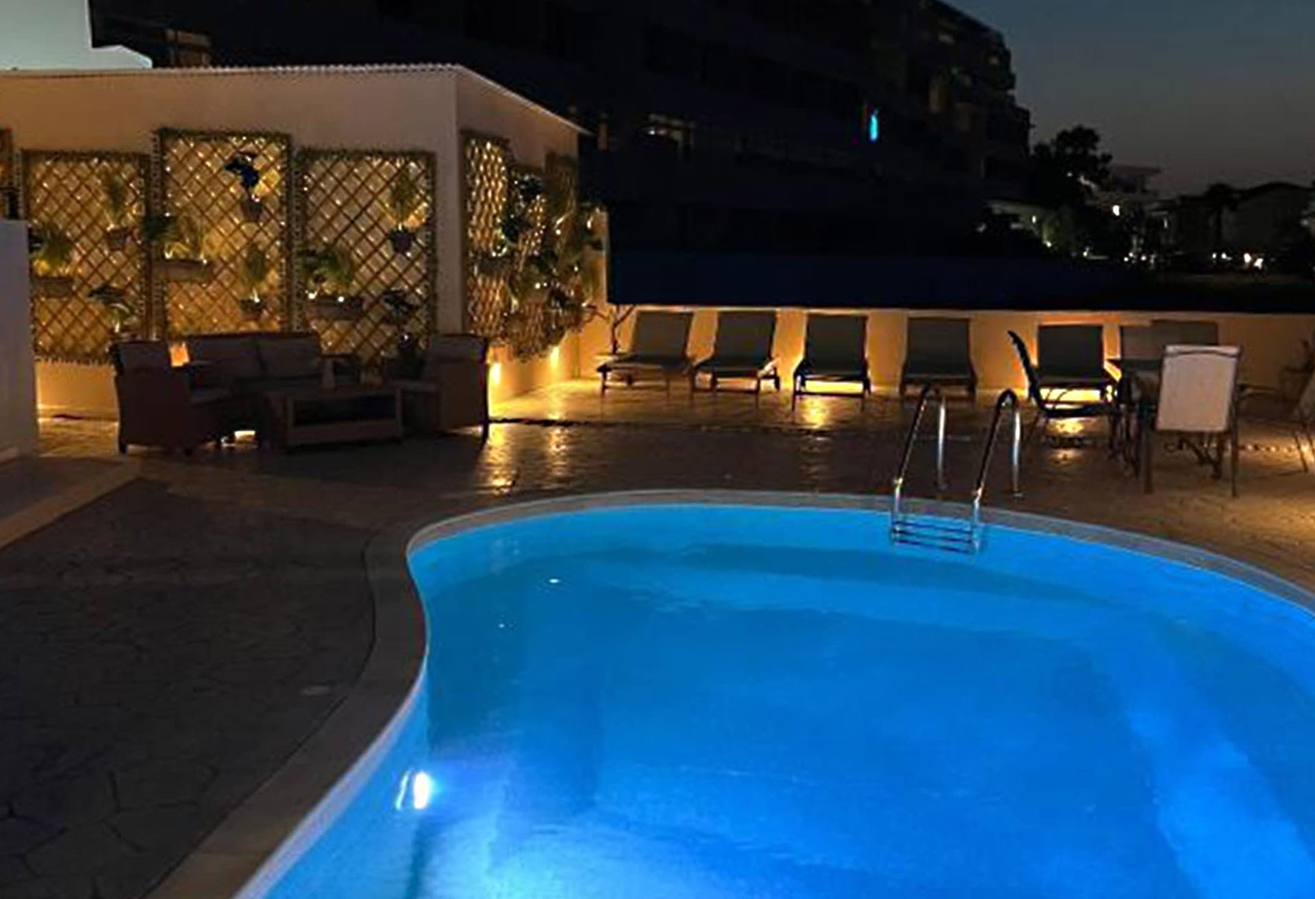 White & Blue Luxury Suite, Ialisos – photo 3 of 32