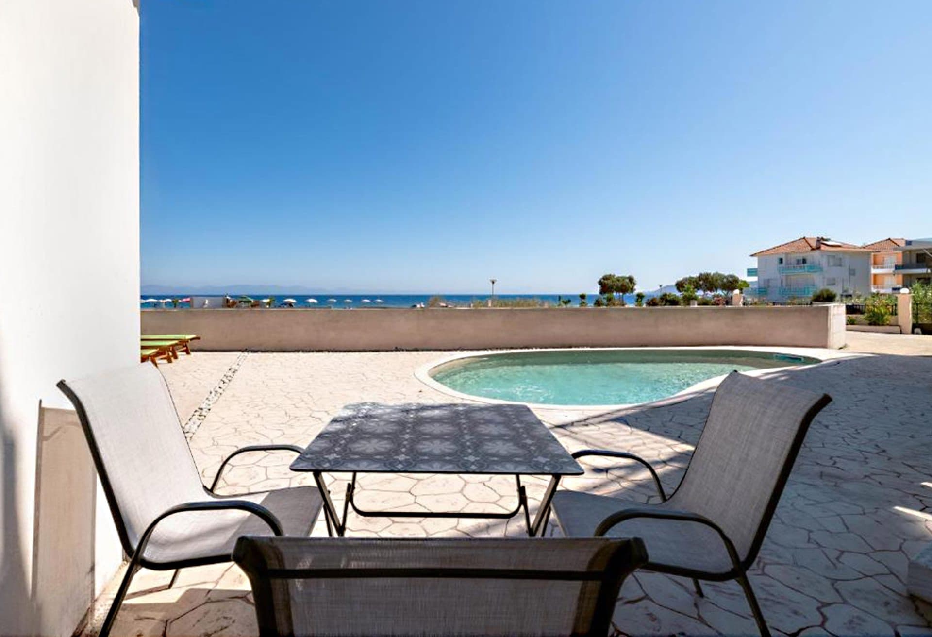 White & Blue Luxury Suite, Ialisos – photo 15 of 32