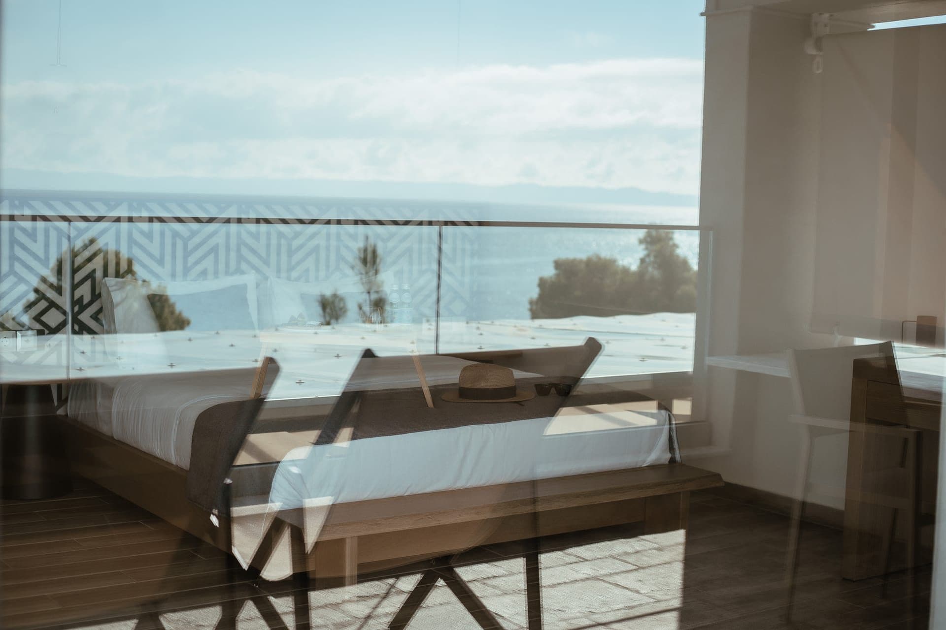 Deluxe Suite with Sea View and Jacuzzi, Elia Nikitis – photo 55 of 59