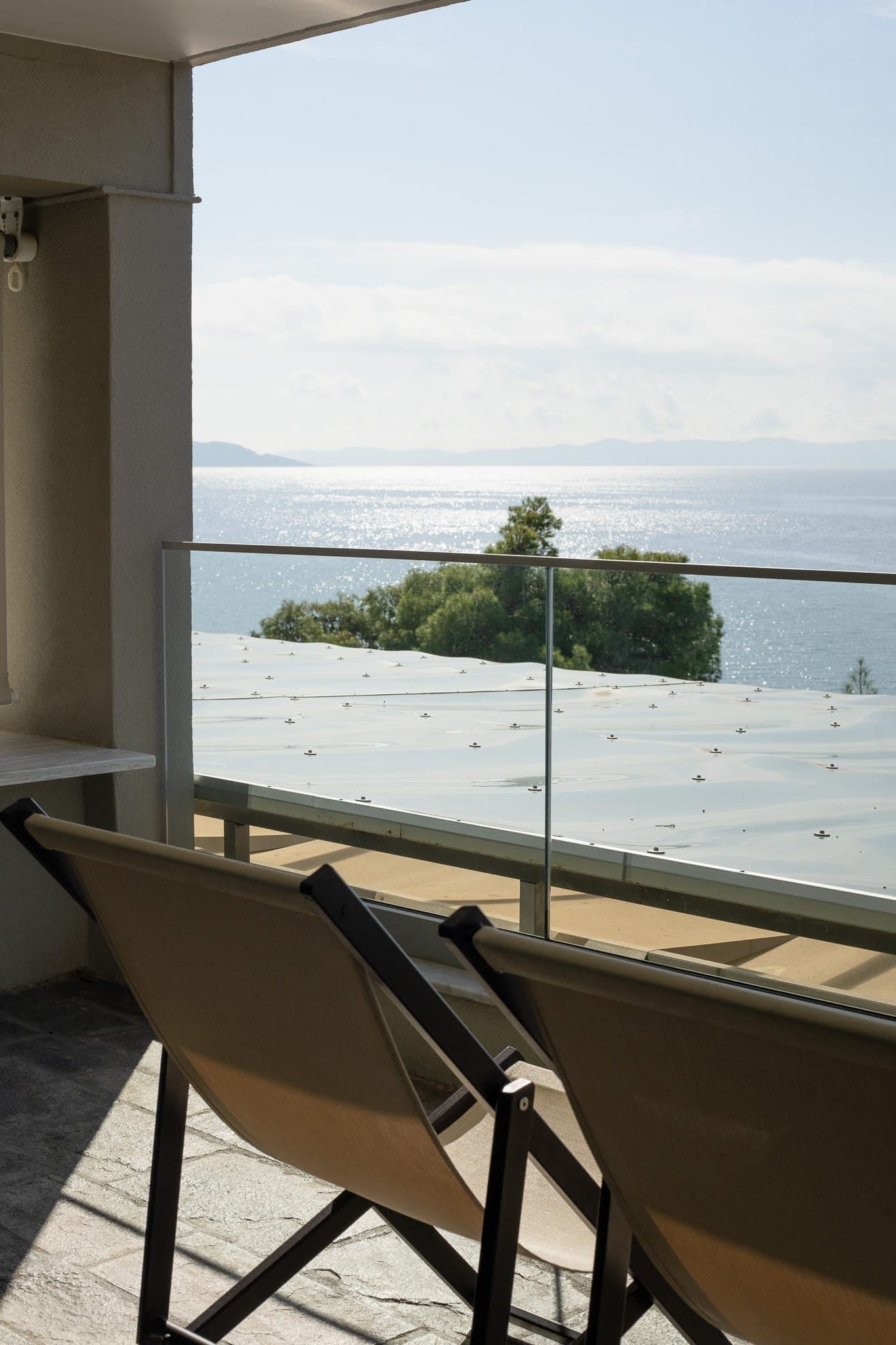 Deluxe Suite with Sea View and Jacuzzi, Elia Nikitis – photo 57 of 59