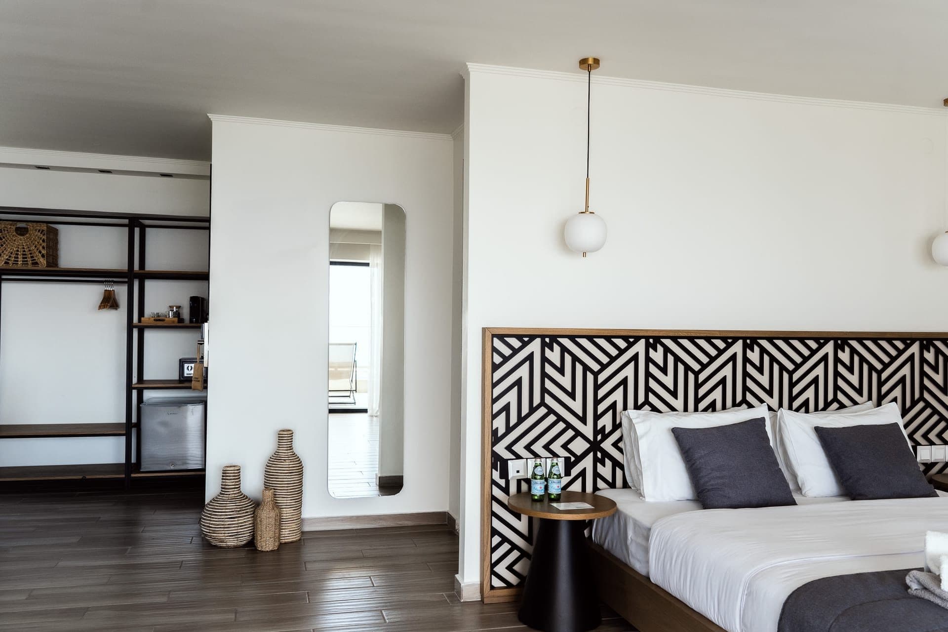 Deluxe Suite with Sea View and Jacuzzi, Elia Nikitis – photo 14 of 59