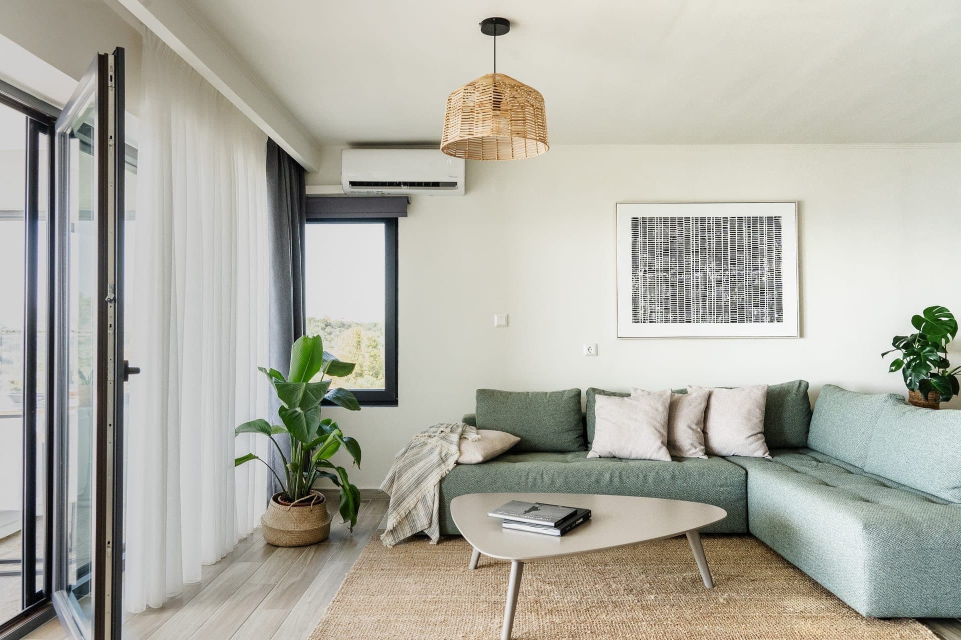 Deluxe Suite with Sea View and Jacuzzi, Elia Nikitis – photo 40 of 59