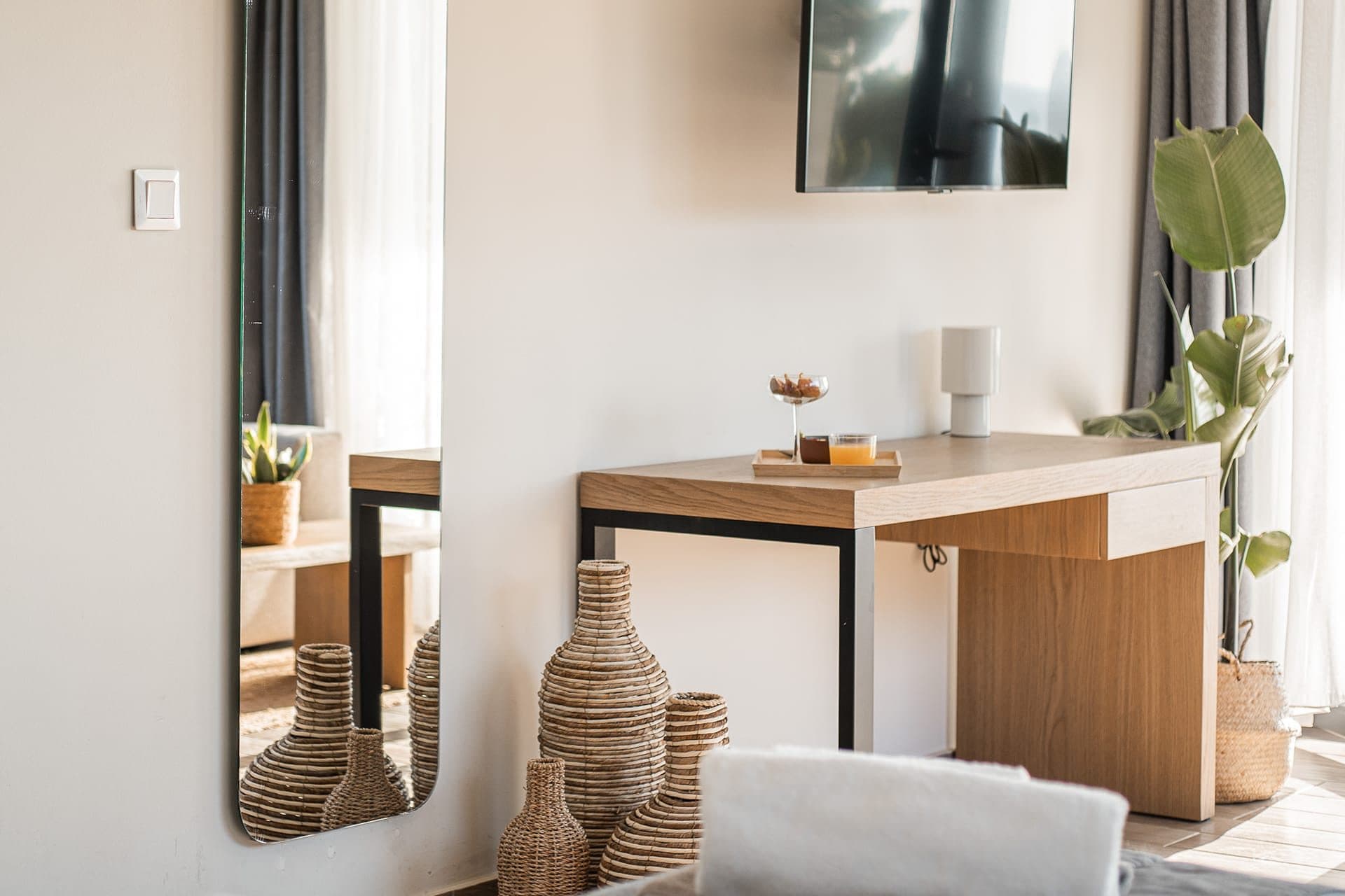 Elegant Suite with Sea View and Hot Tub, Elia Nikitis – photo 29 of 41