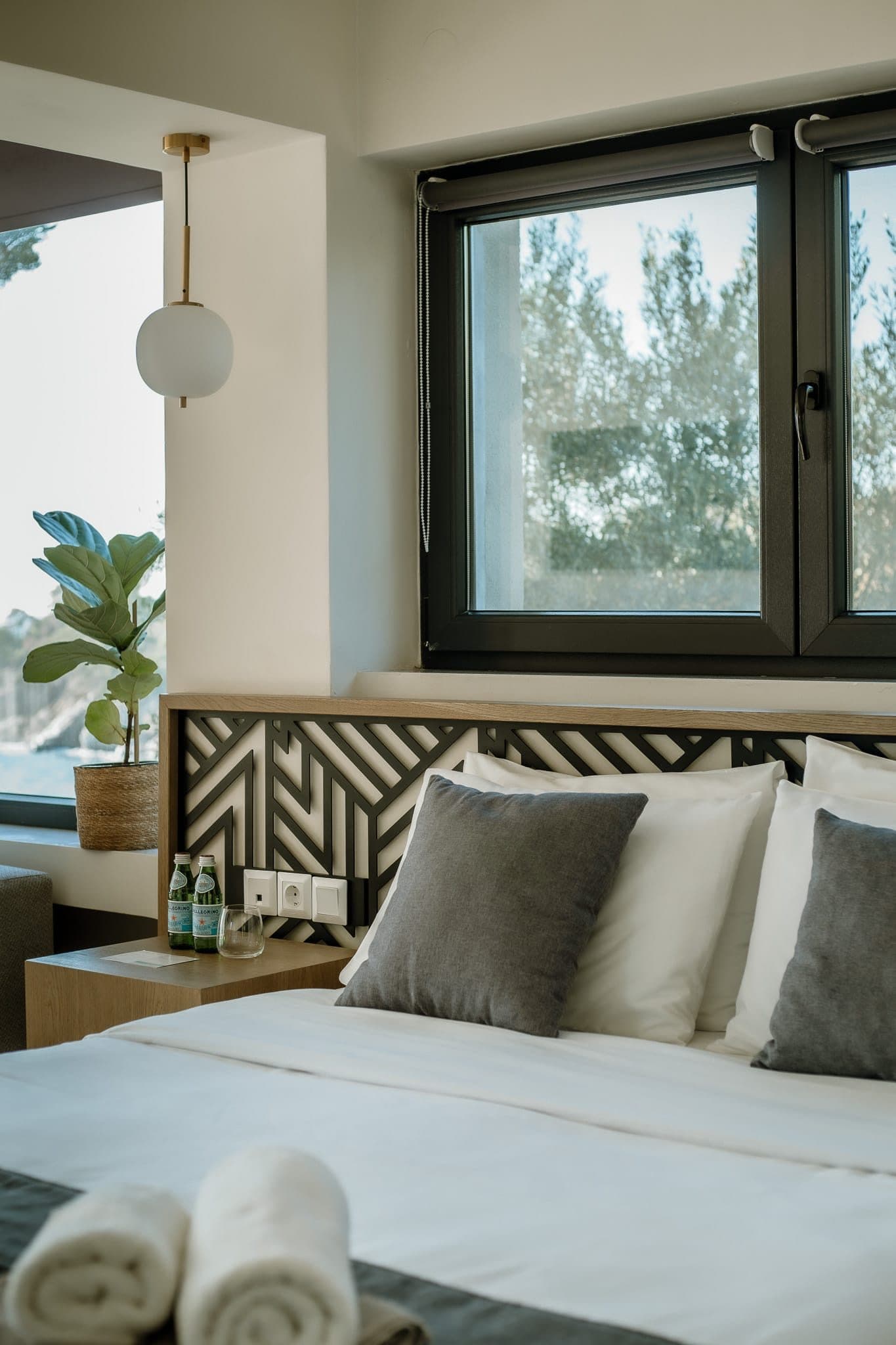 Elegant Suite with Sea View and Hot Tub, Elia Nikitis – photo 17 of 41