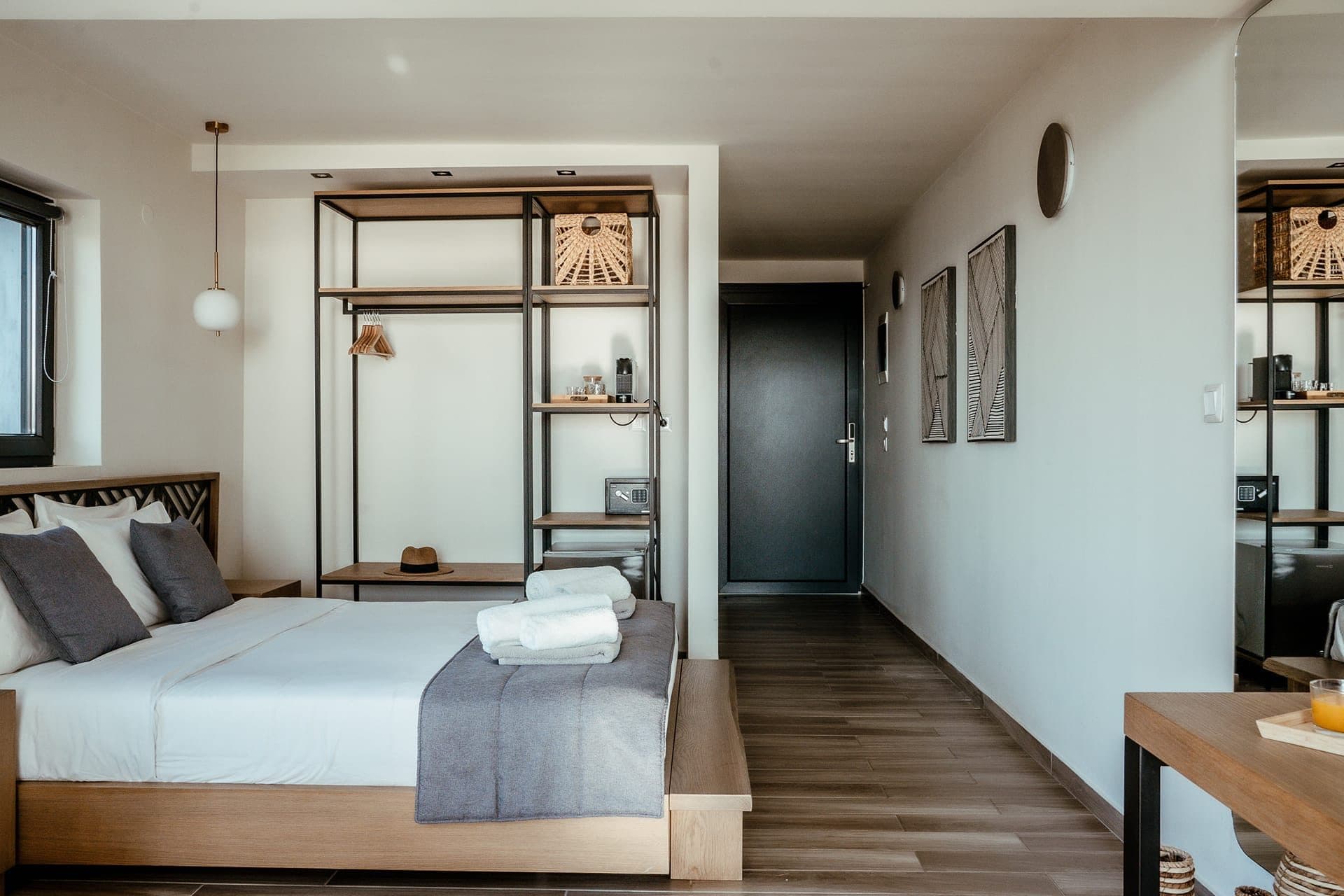 Elegant Suite with Sea View and Hot Tub, Elia Nikitis – photo 3 of 41