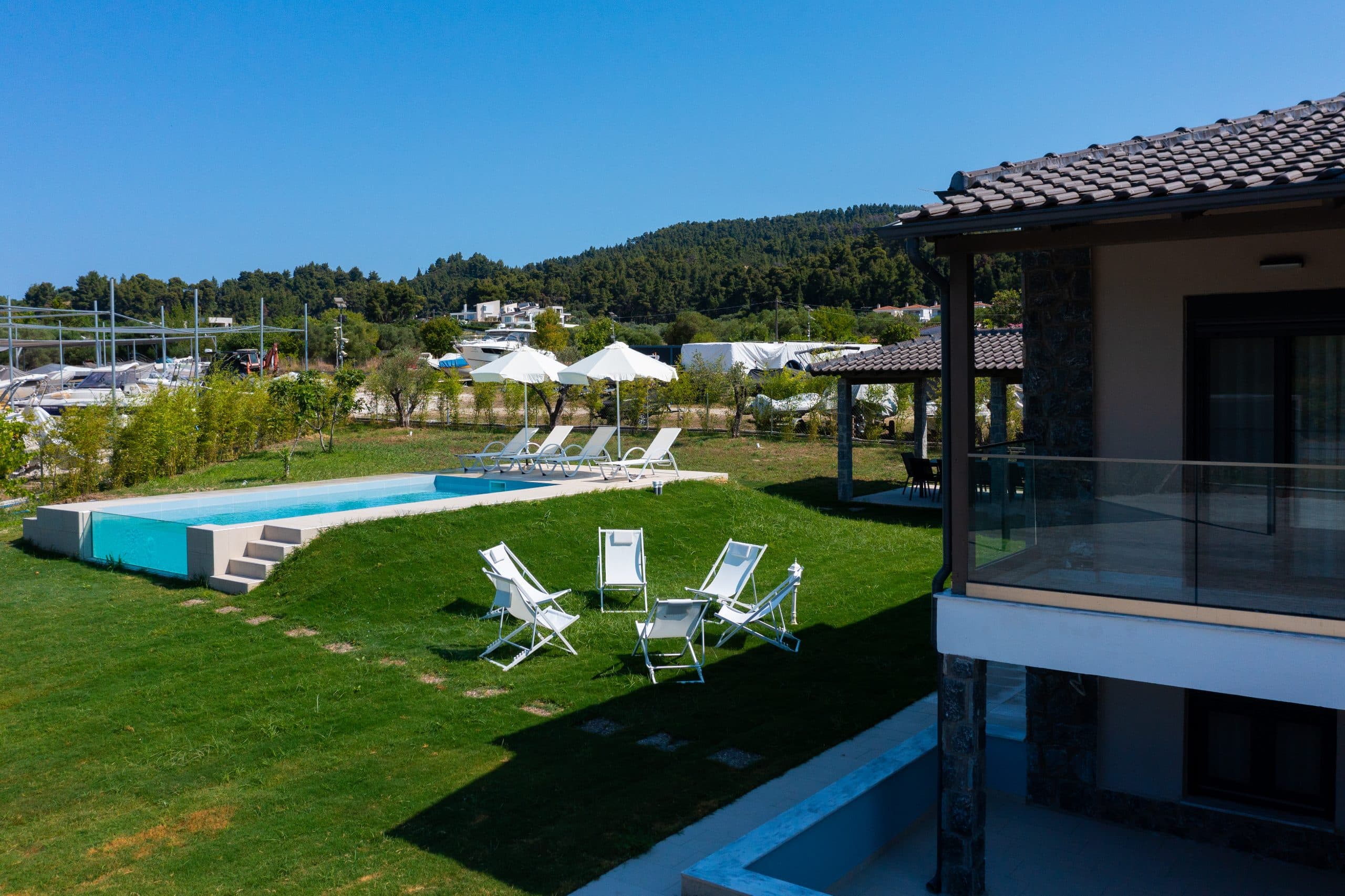 5 Bedroom Private Villa with Pool, Large Garden and BBQ near Casa Mercedes, Glarokavos – photo 13 of 49