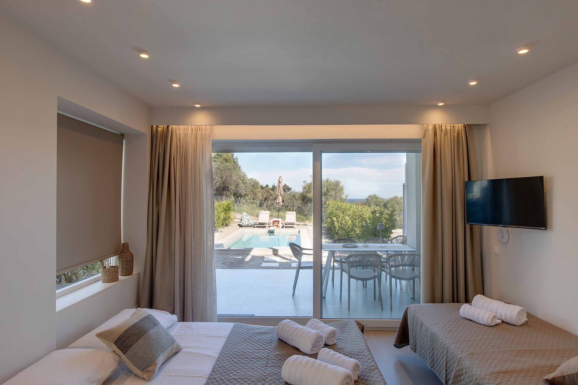 One-Bedroom Villa with Private Pool, Halkidiki – photo 9 of 12