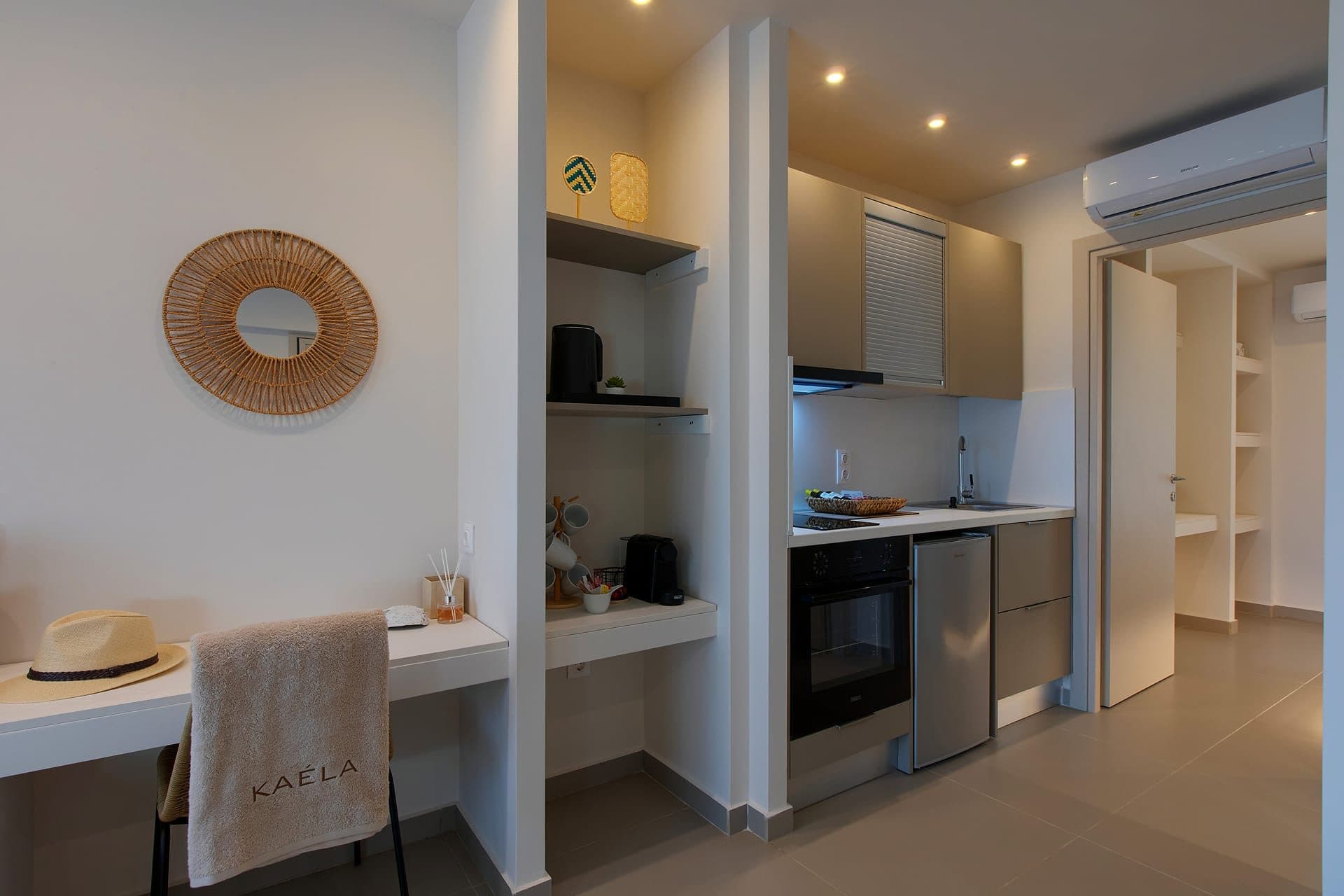 One-Bedroom Villa with Private Pool, Halkidiki – photo 7 of 12