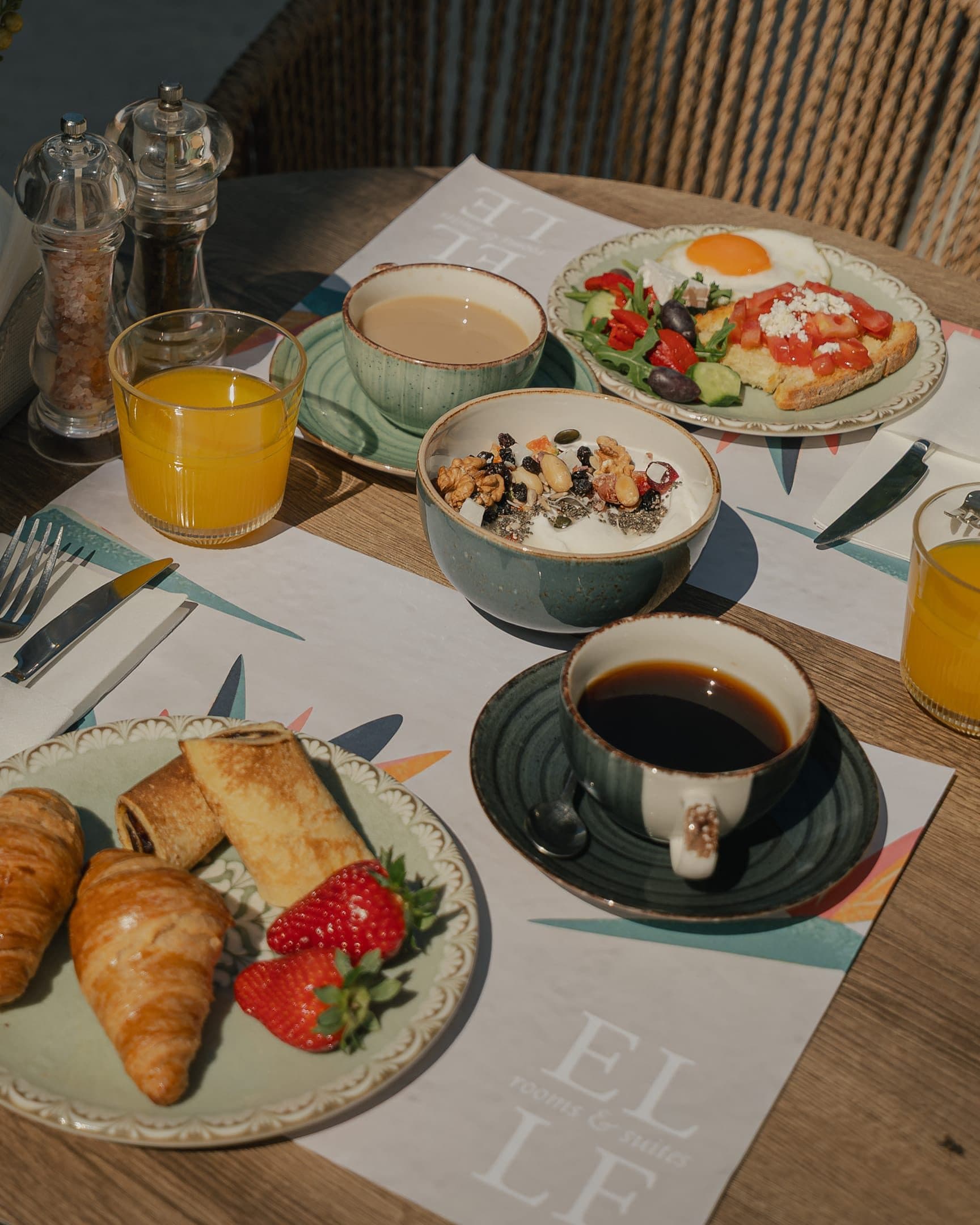 ELLE Rooms & Suites, Paralia – photo 29 of 42