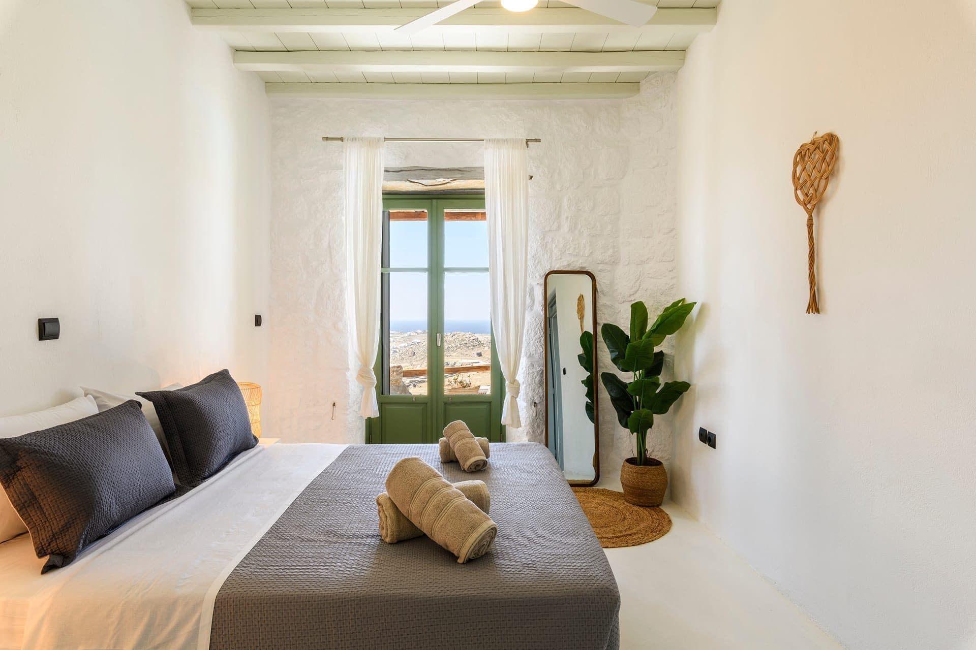 Stone Seaview Pool Villa - Three Bedrooms, Mykonos – photo 18 of 34