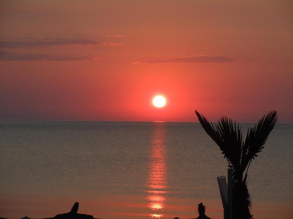 Endless Blue Sea Resort, Chrisi Akti – photo 33 of 36