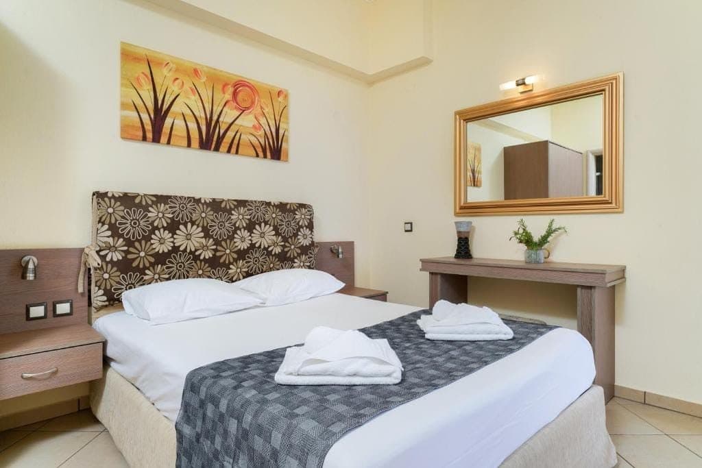 Superior Studio (2 Adults) with Sea View, Chrisi Akti – photo 3 of 13