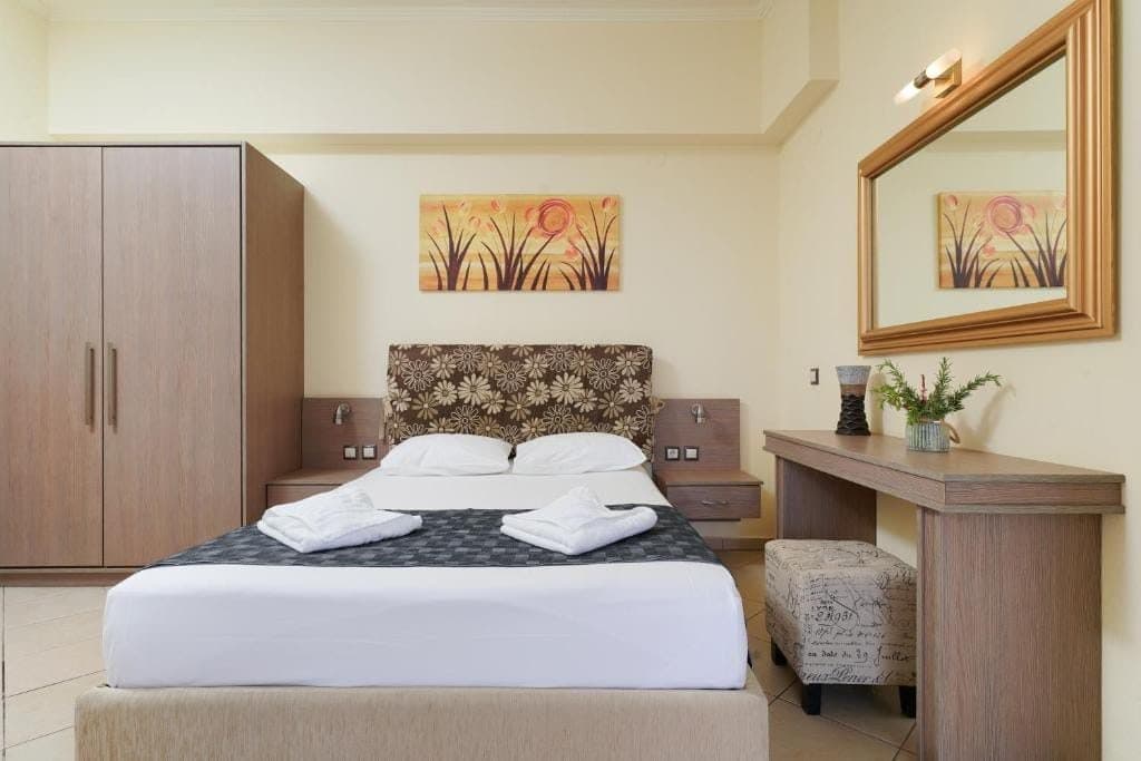 Superior Studio (2 Adults) with Sea View, Chrisi Akti – photo 2 of 13