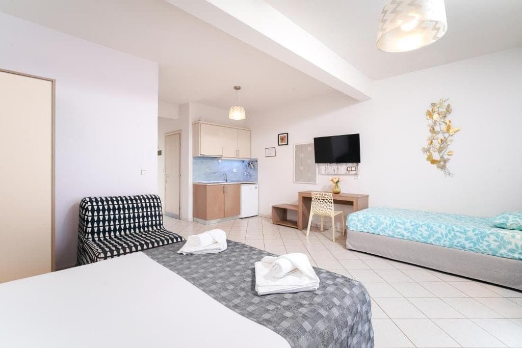 Superior Triple Room with Sea View Chrisi Akti, Chrisi Akti – photo 6 of 14
