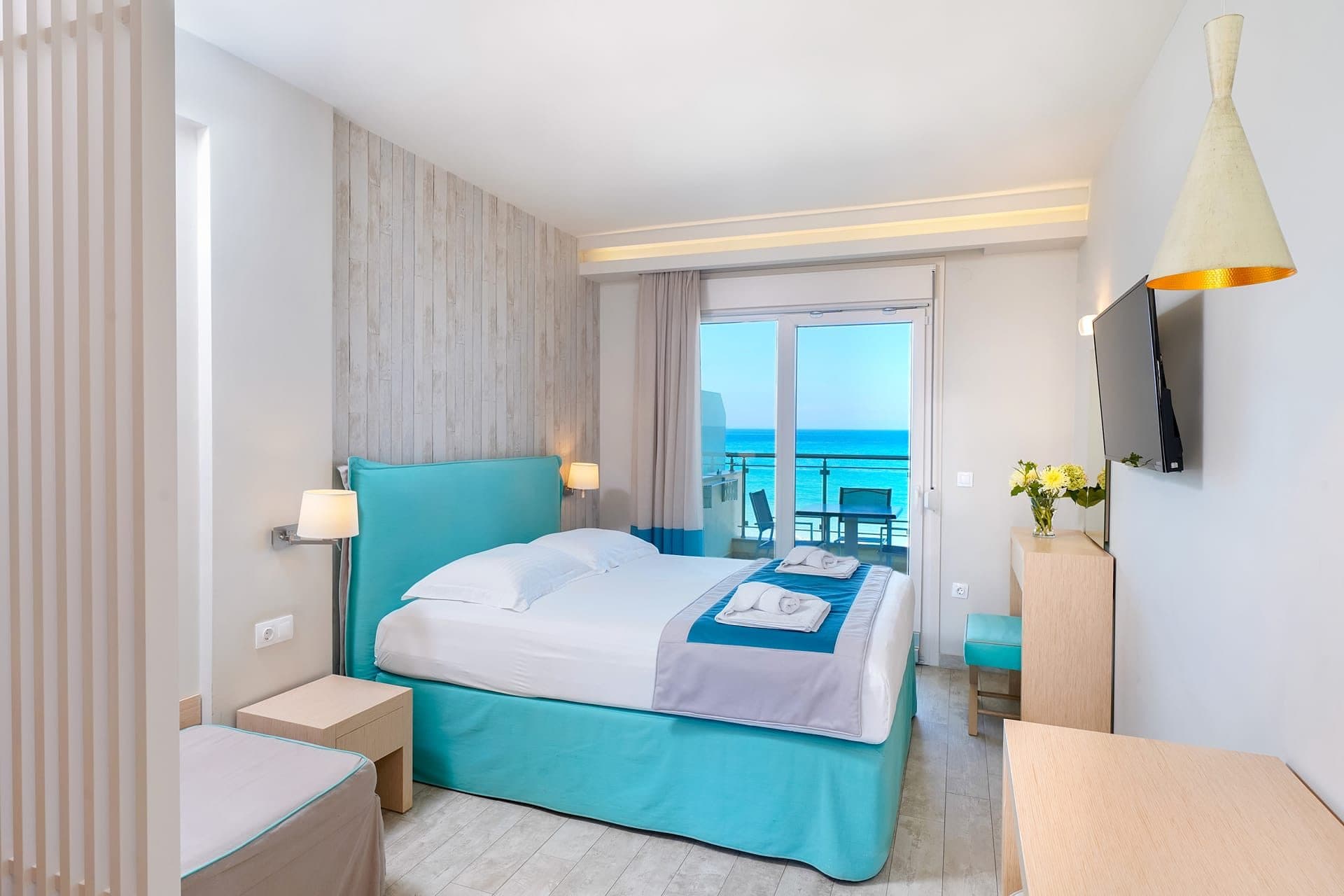 Iliorama Seaside Luxury Suites & Apartments, Chrisi Akti – photo 15 of 36