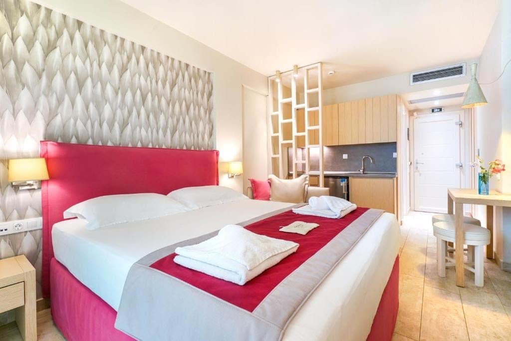 Double Room with Sea View Chrisi Akti, Chrisi Akti – photo 3 of 29