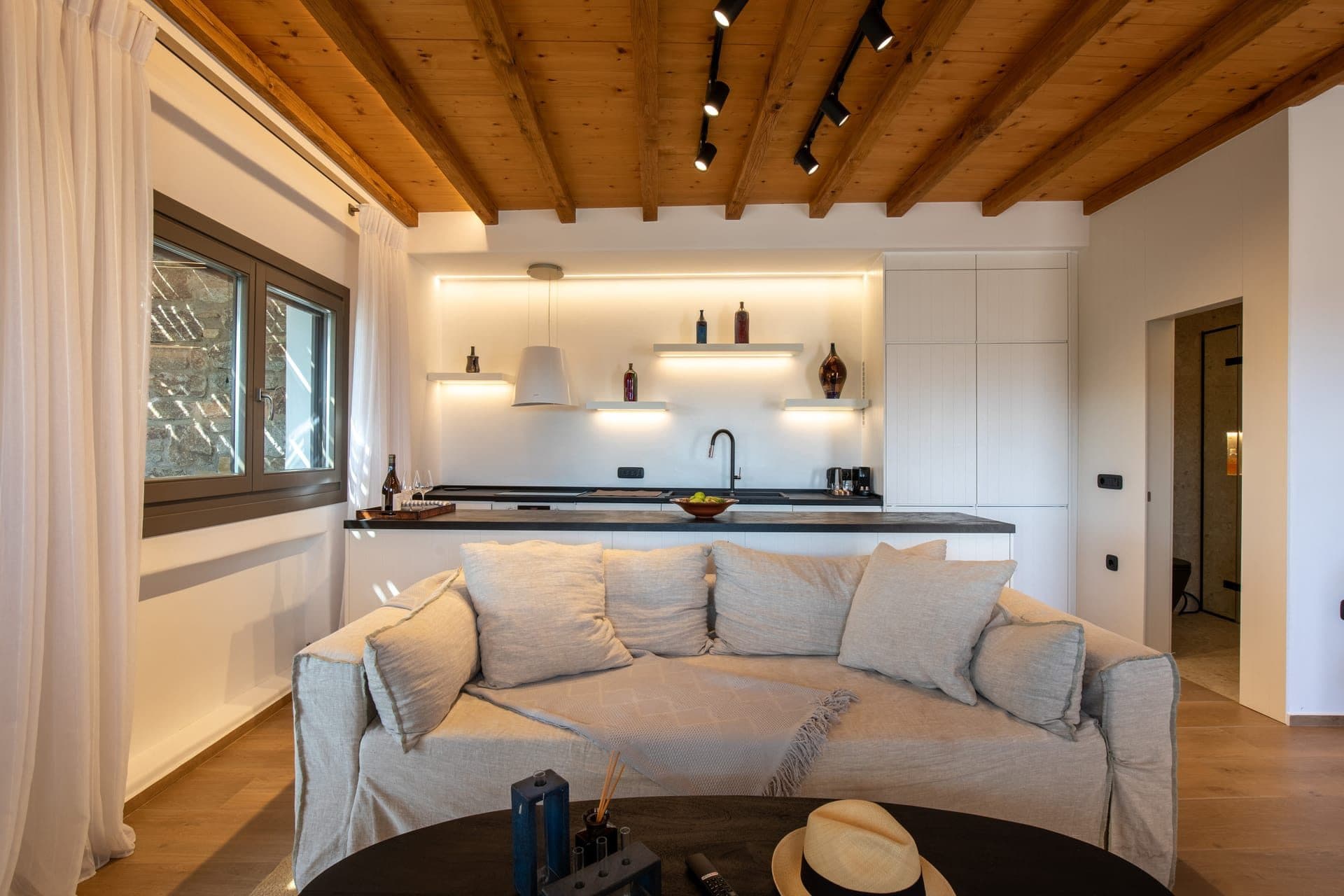 Acres Luxe - Ground Floor Retreat, Ano Mera – photo 11 of 39